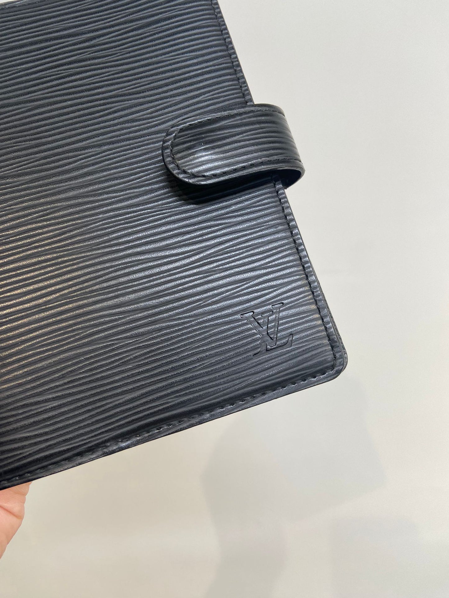 LV epi 黑色手帳