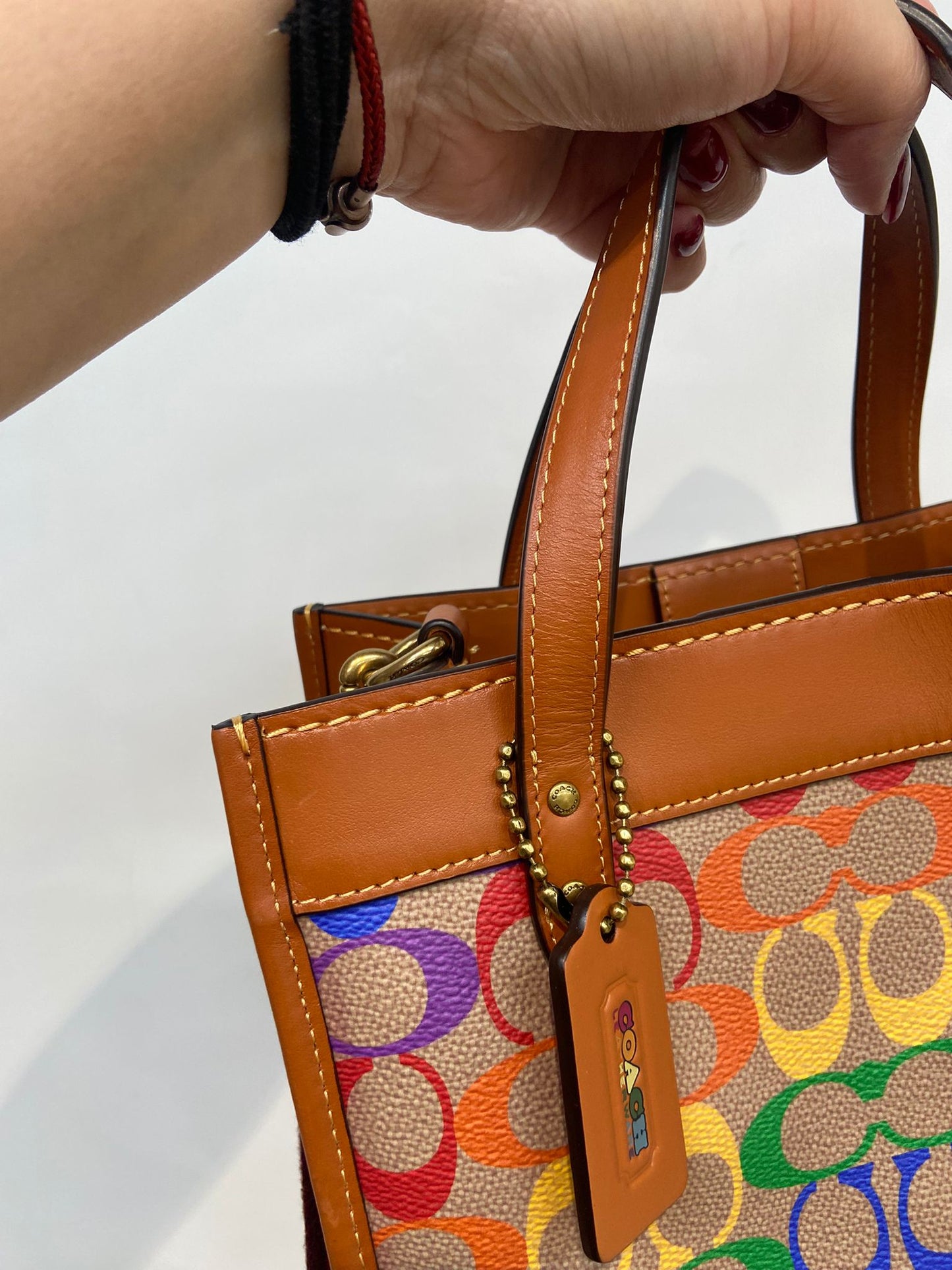 Coach 🌈彩字logo tote small
