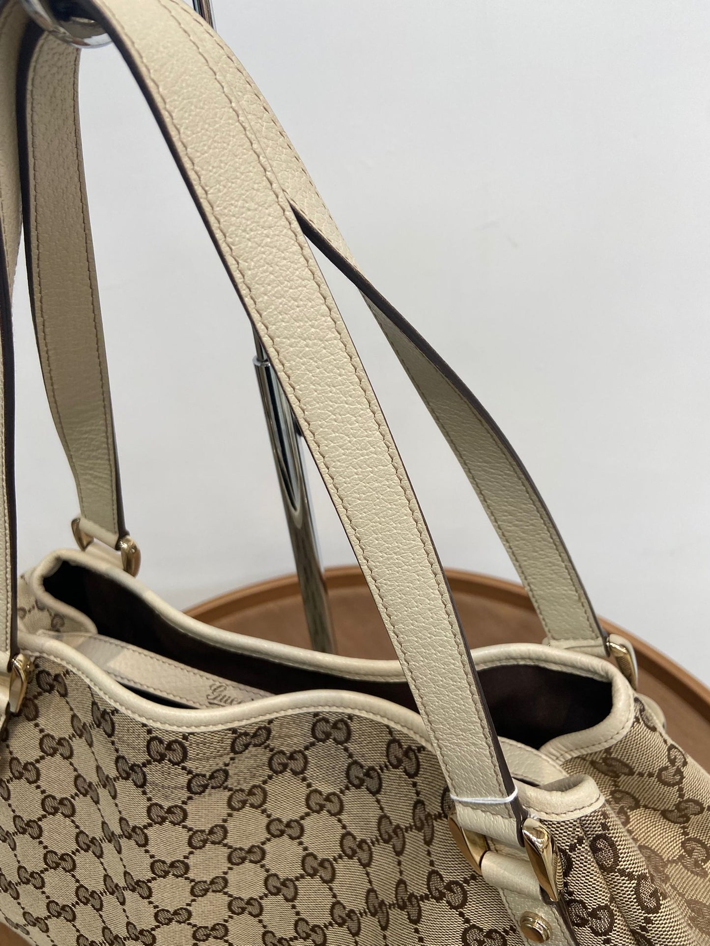 Gucci 老花單肩袋
