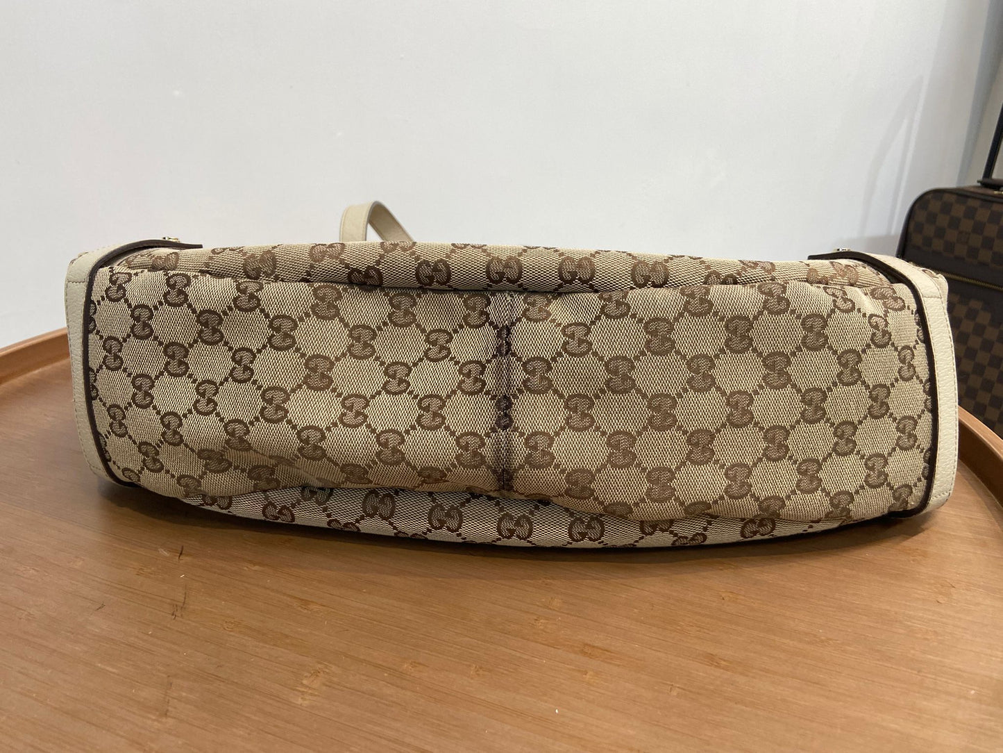 Gucci 老花單肩袋