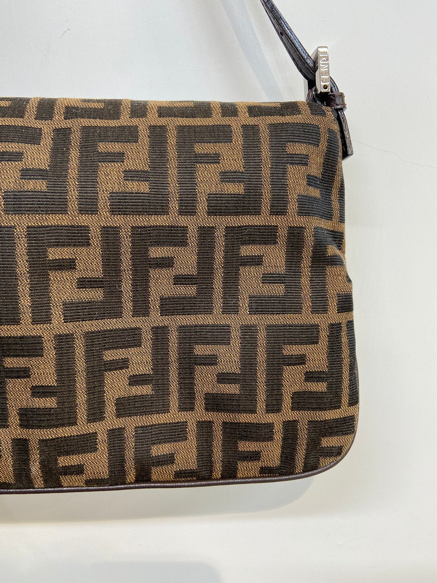 Fendi baguette 雙蓋老花法棍包