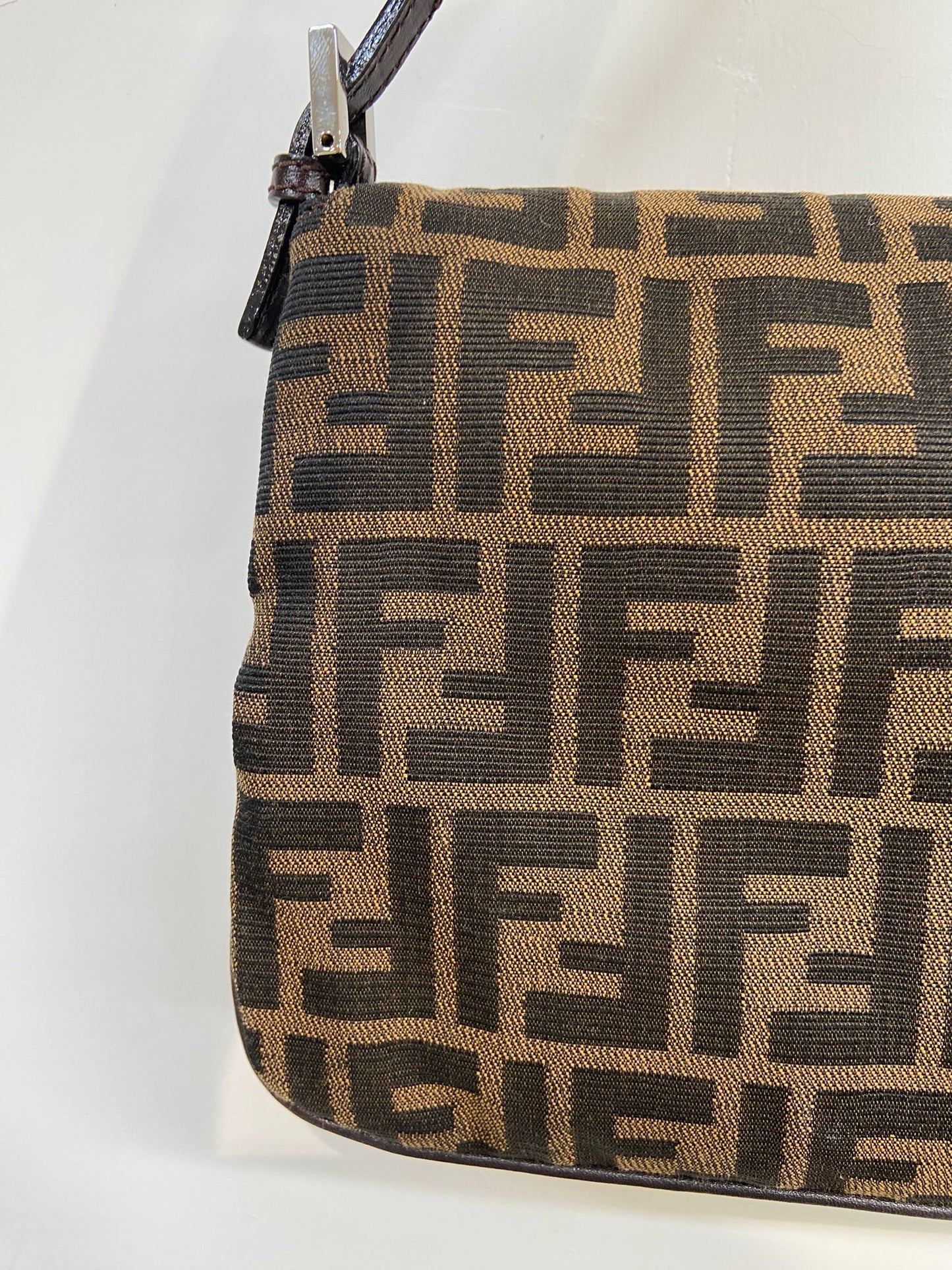 Fendi baguette 雙蓋老花法棍包