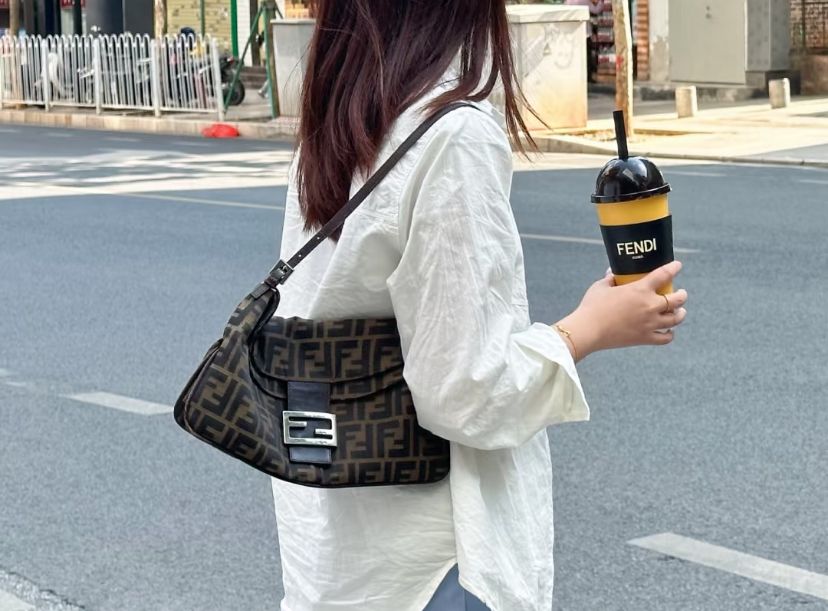 Fendi baguette 雙蓋老花法棍包