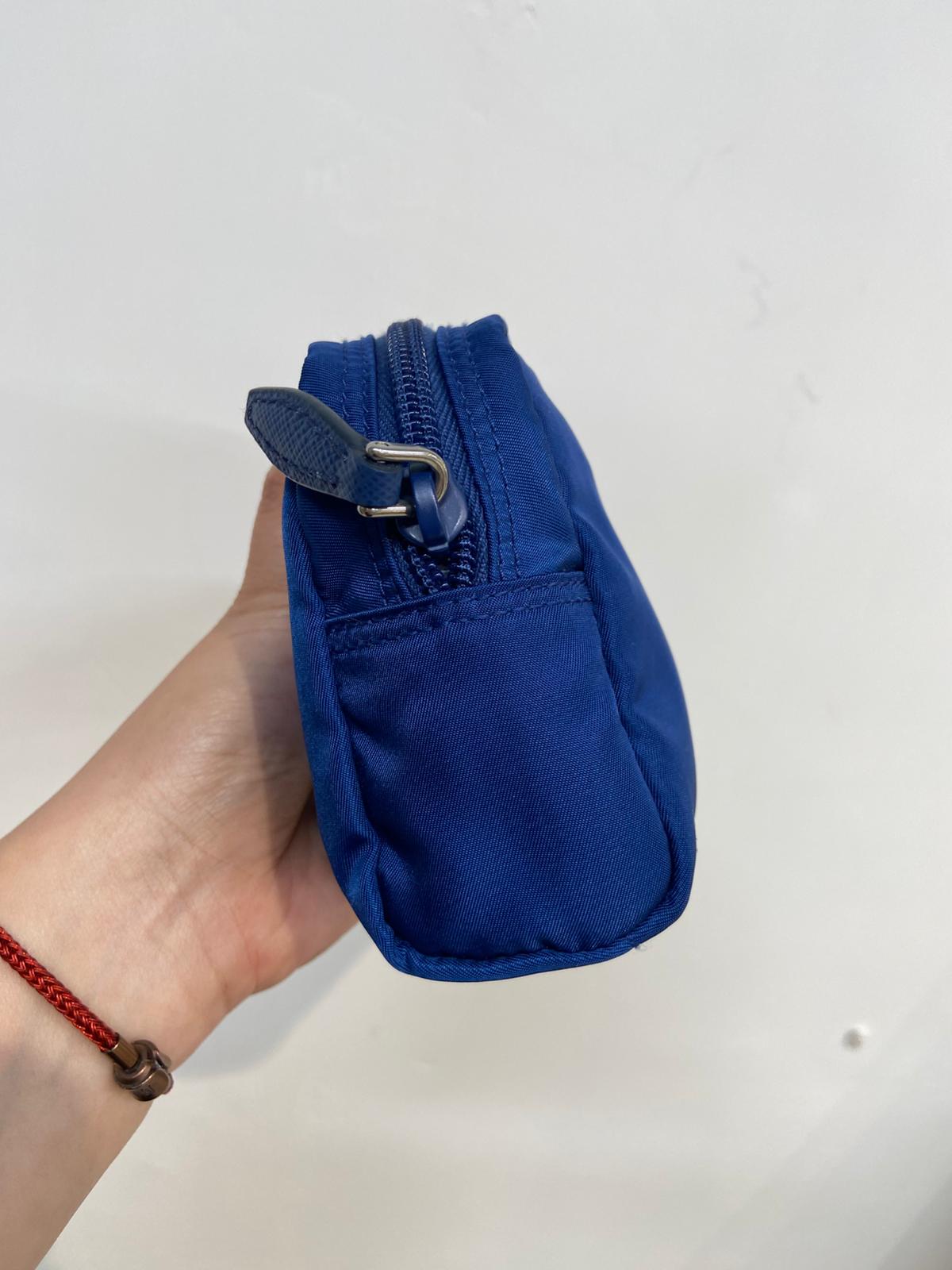 PRADA 拉鍊pouch