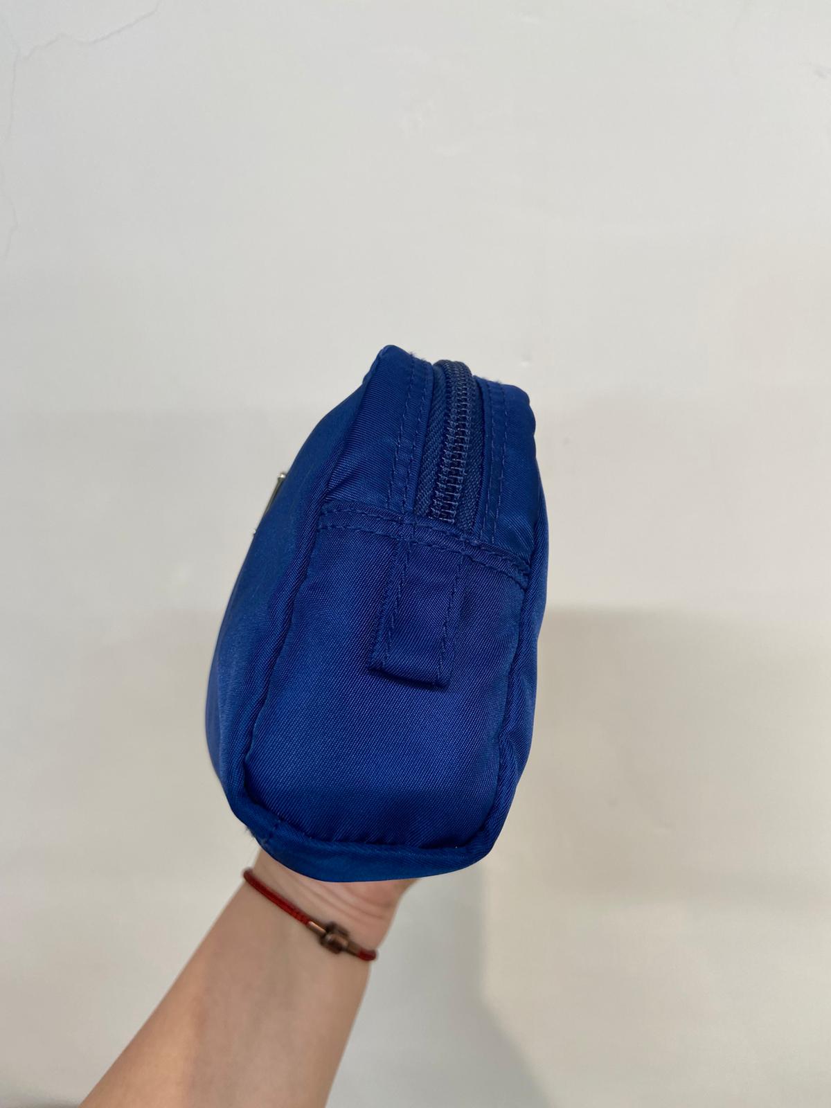 PRADA 拉鍊pouch