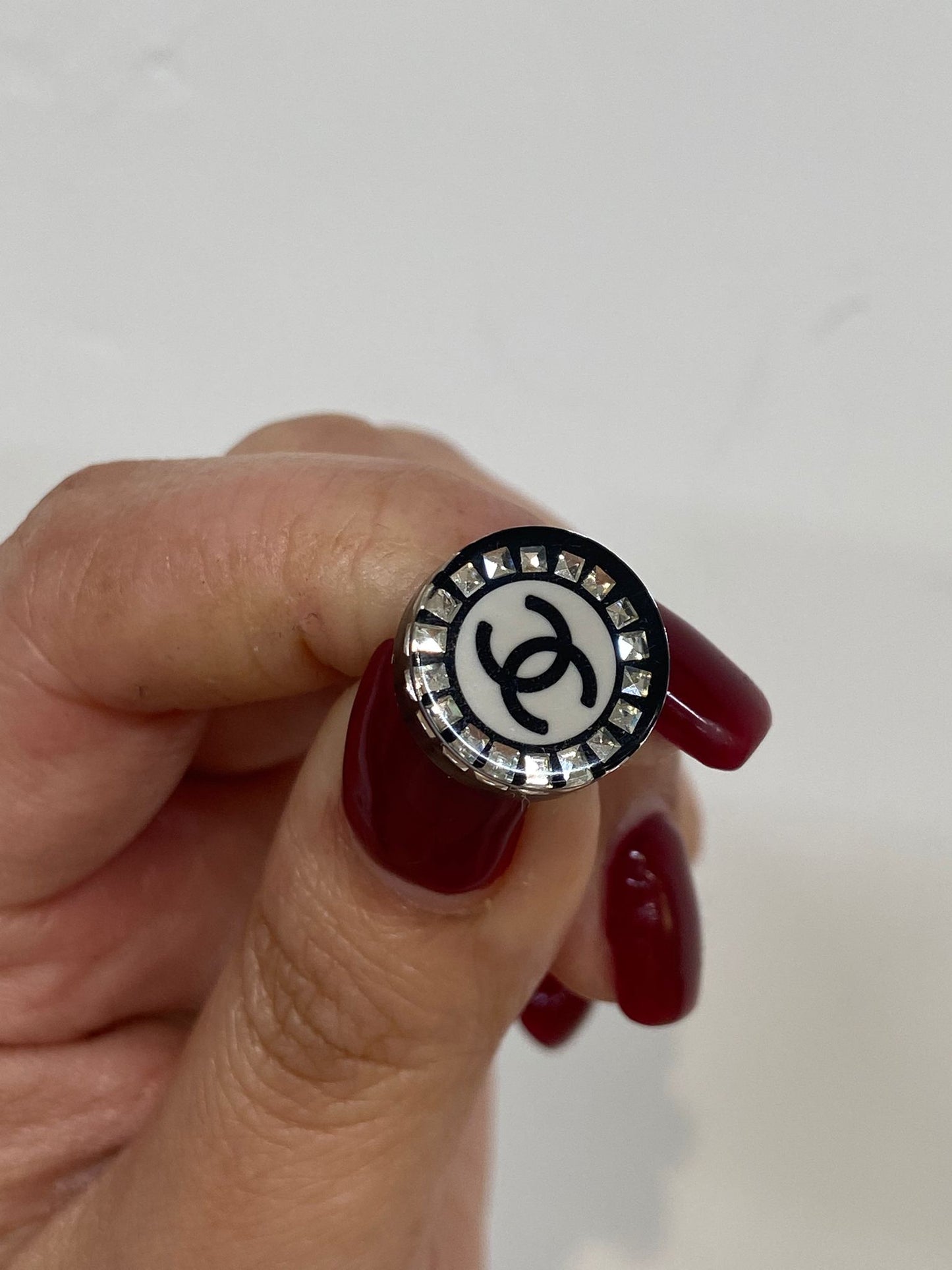 CHANEL 圓形耳環