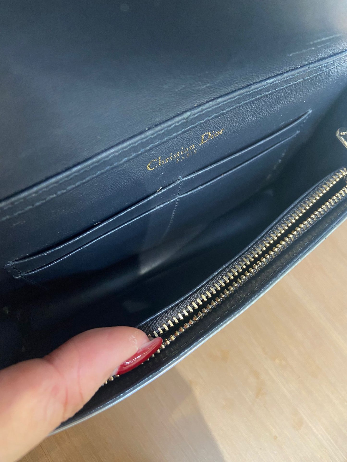 DIOR 銀色盾牌WOC
