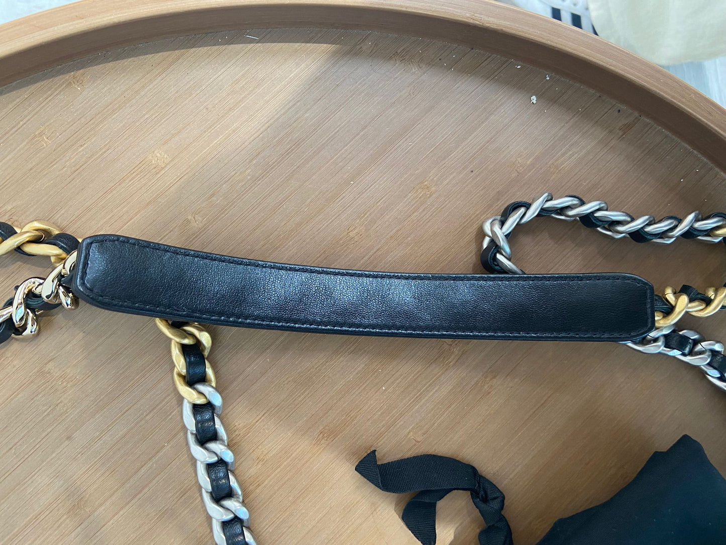 Chanel 19 small