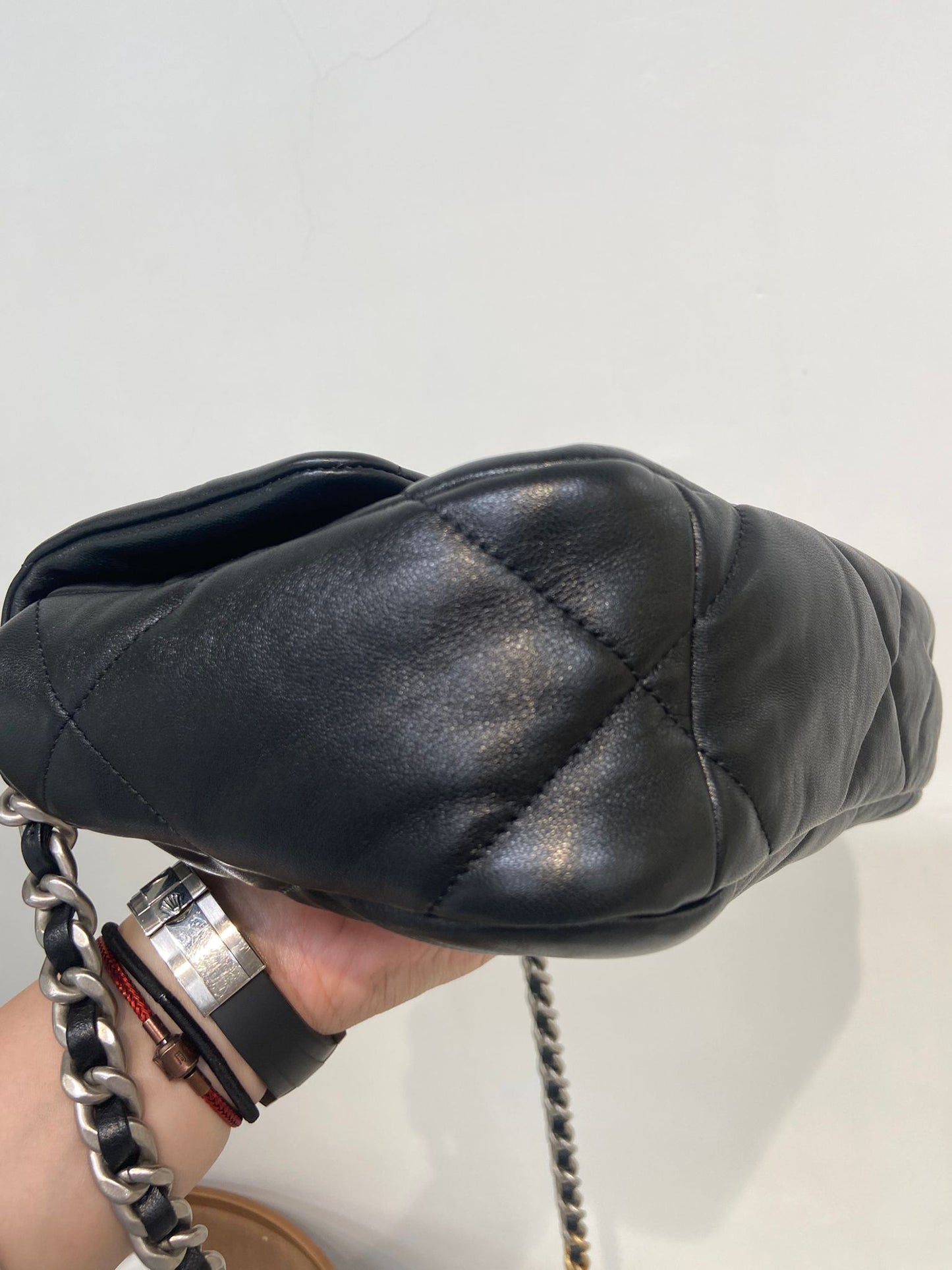 Chanel 19 small
