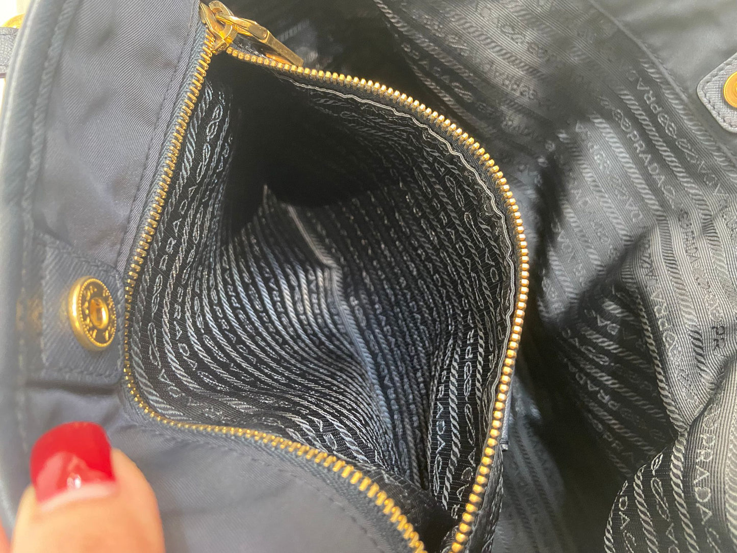 Prada 降落傘tote bag