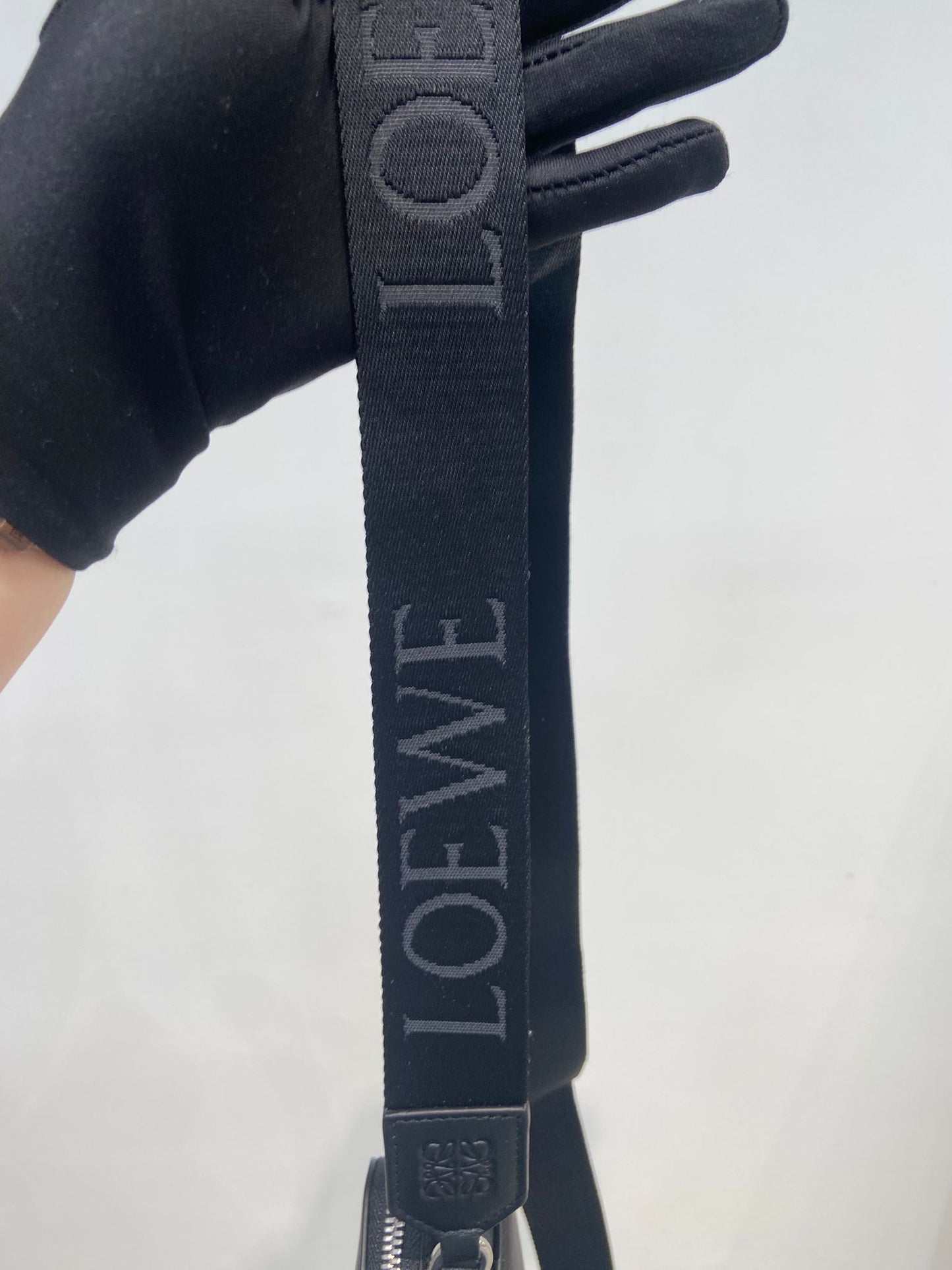 Loewe vertical bag