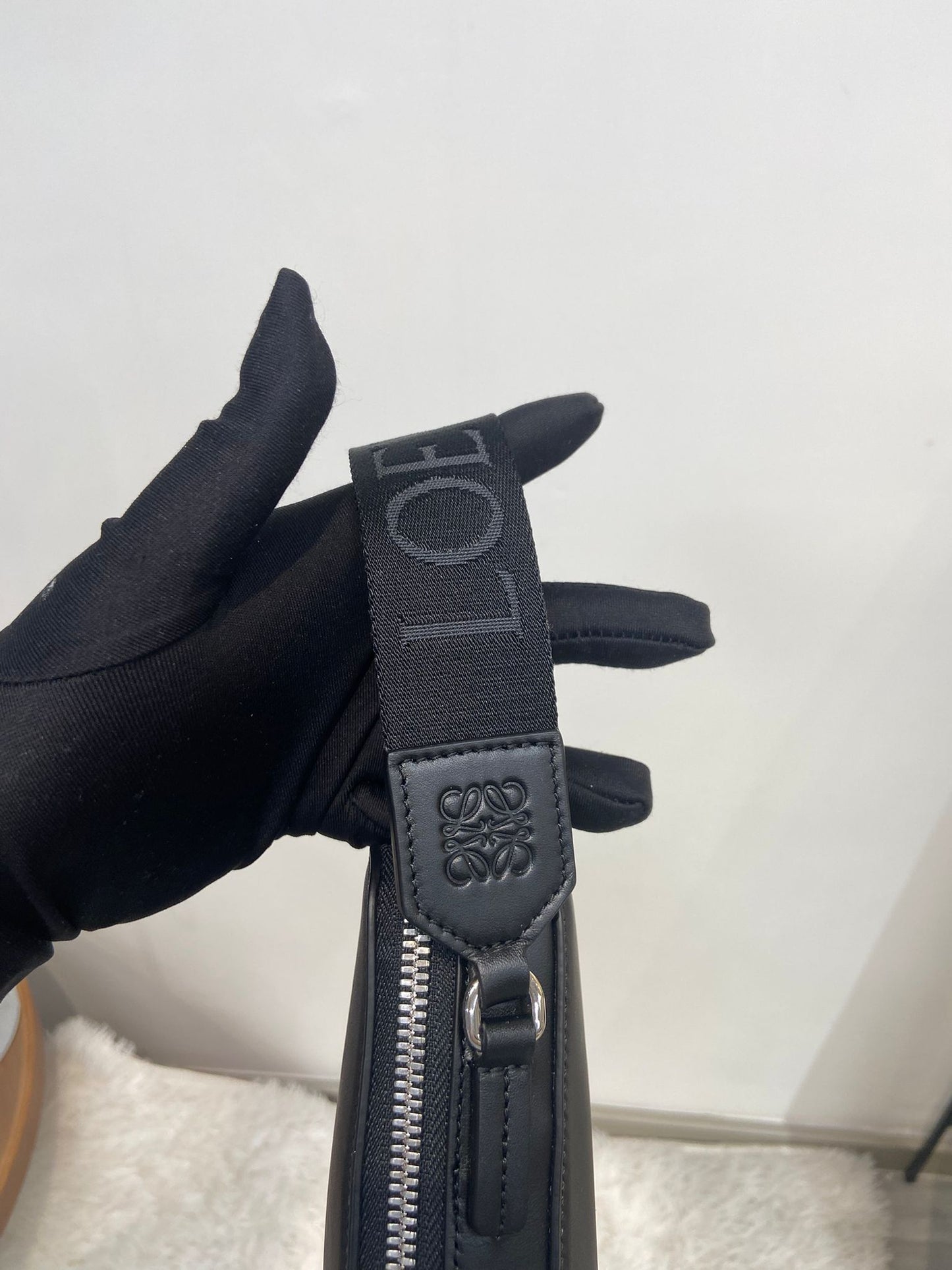 Loewe vertical bag