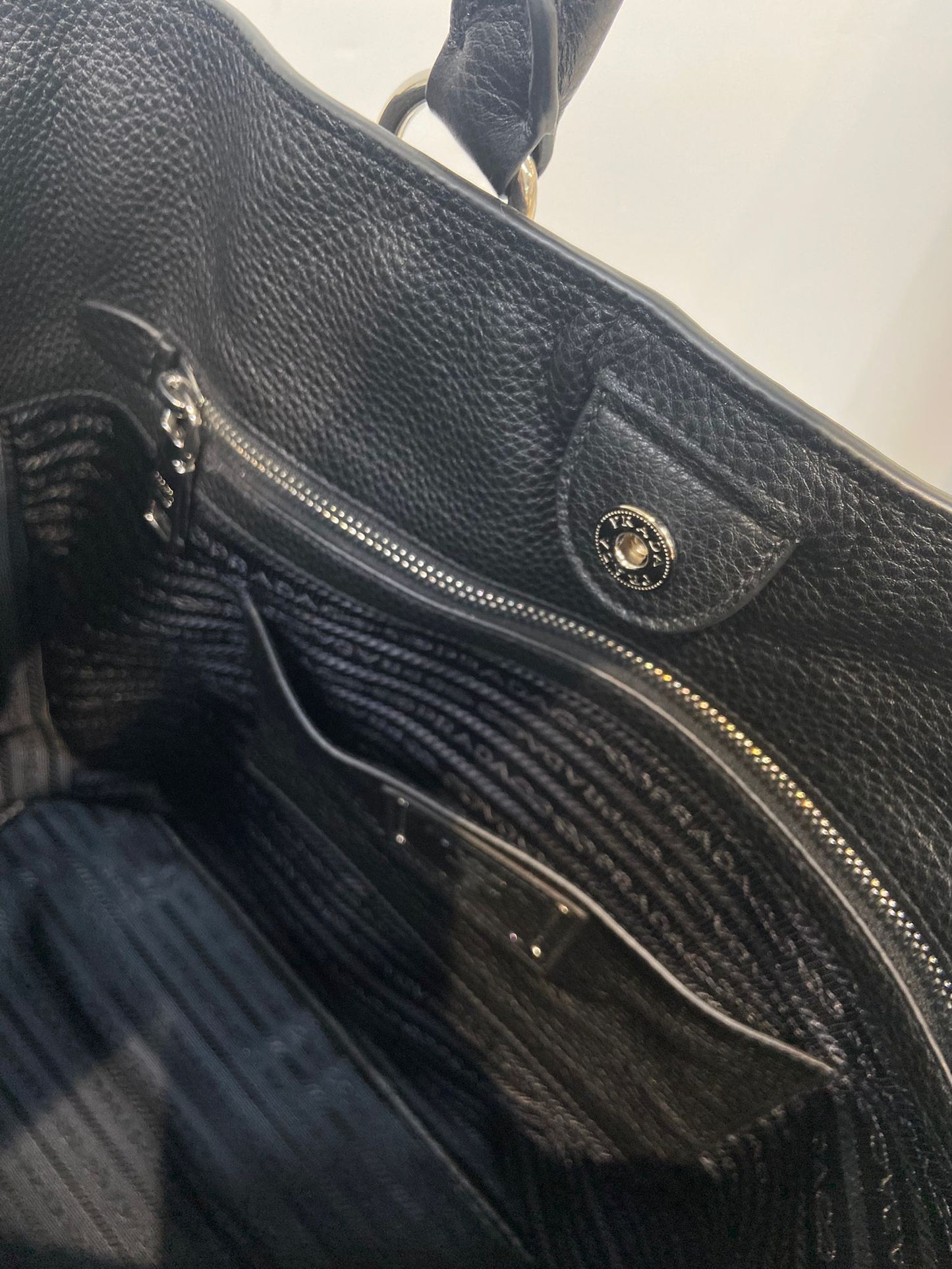 Prada 牛皮 2 ways 兩用袋