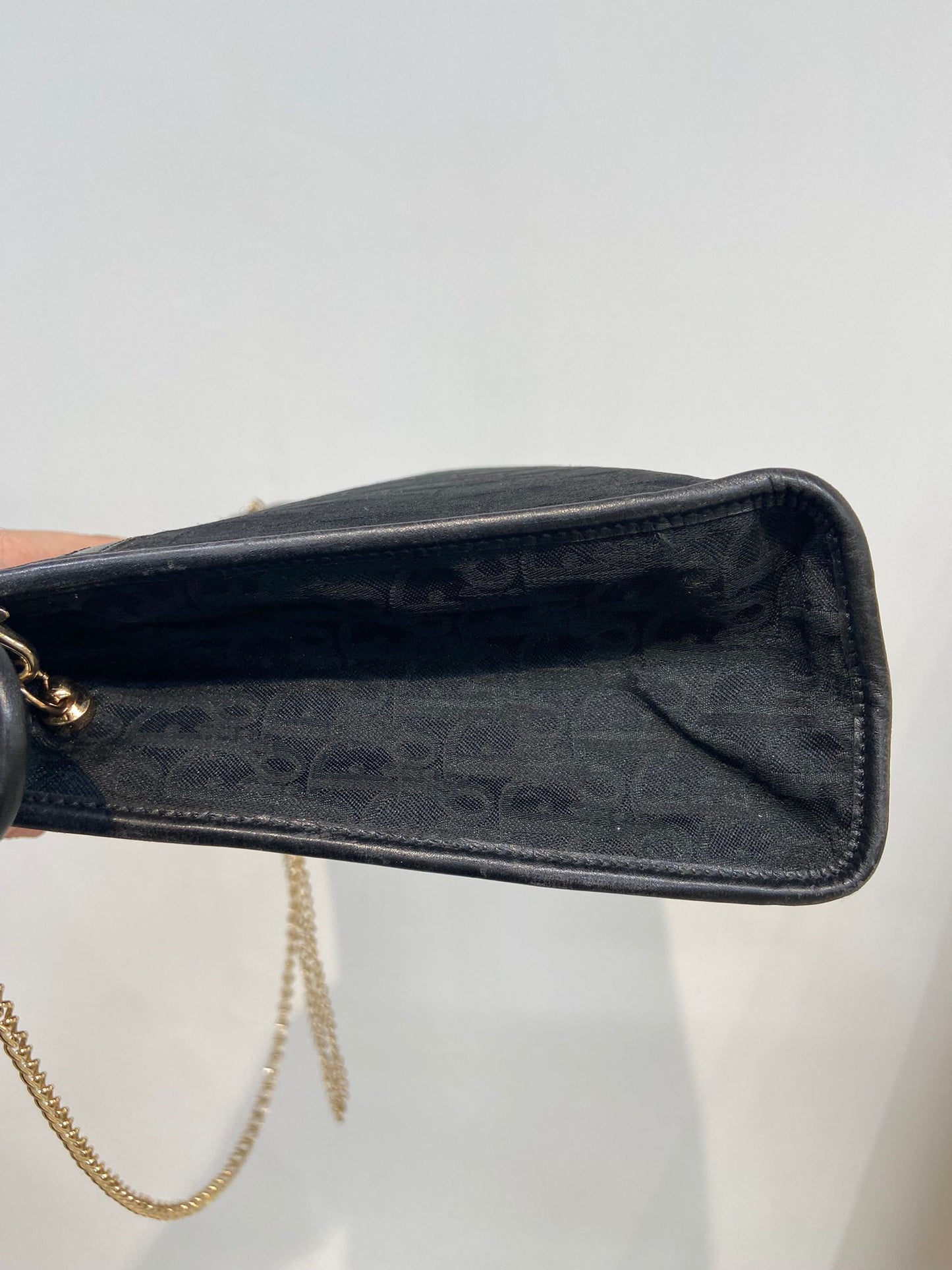 Dior pouch
