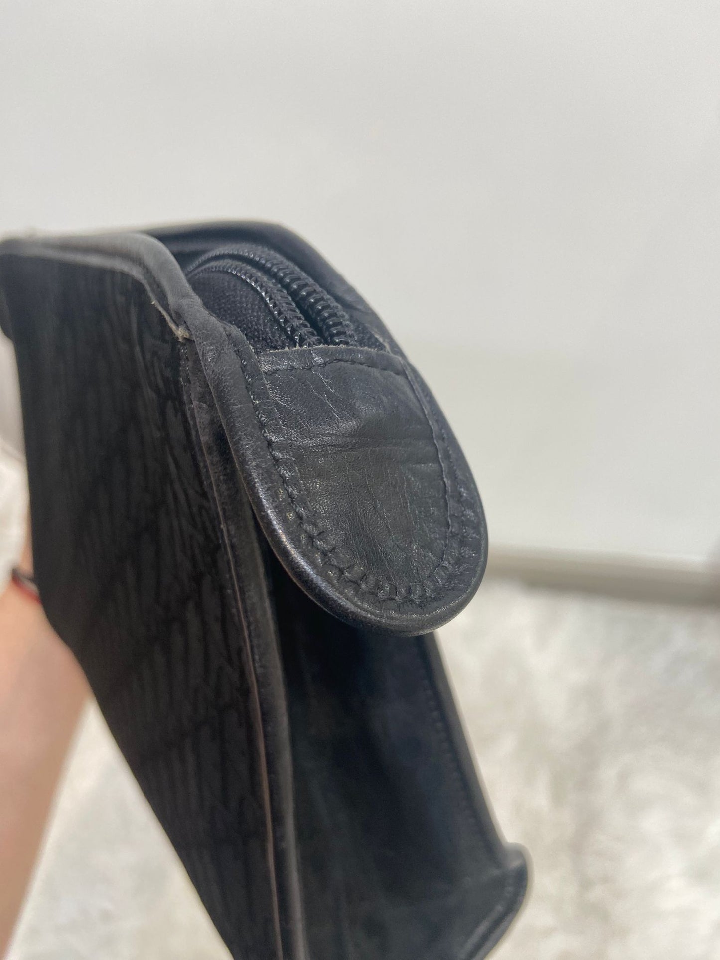 Dior pouch