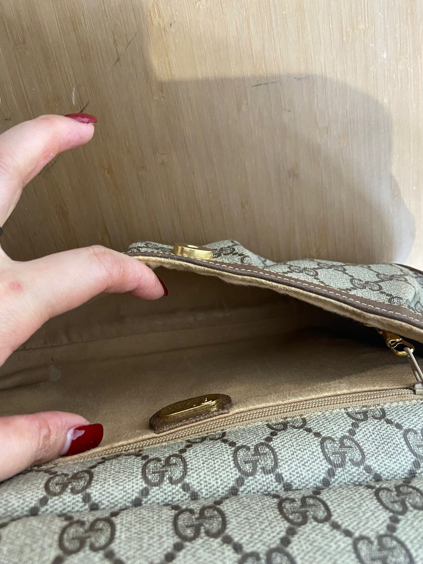 Gucci 老花餃子型 手拎包