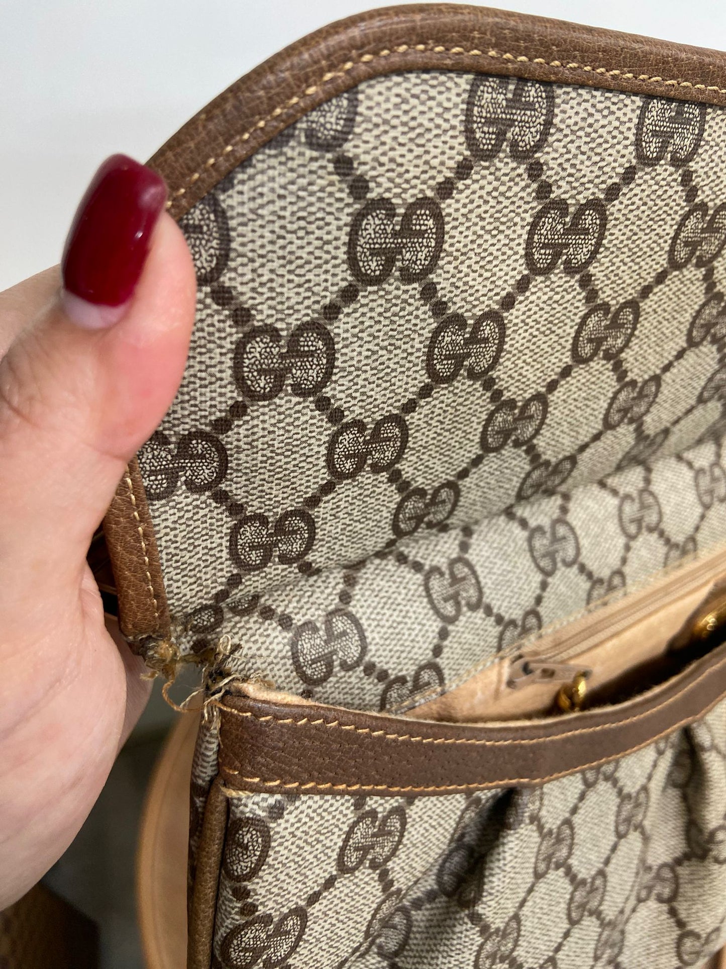 Gucci 老花餃子型 手拎包