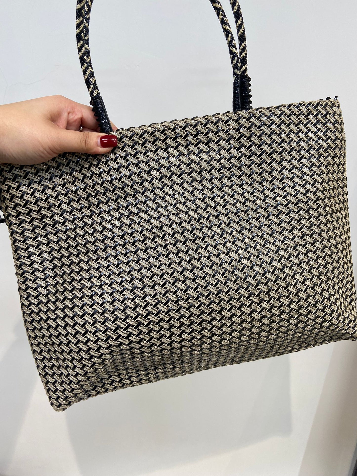 Anteprima tote