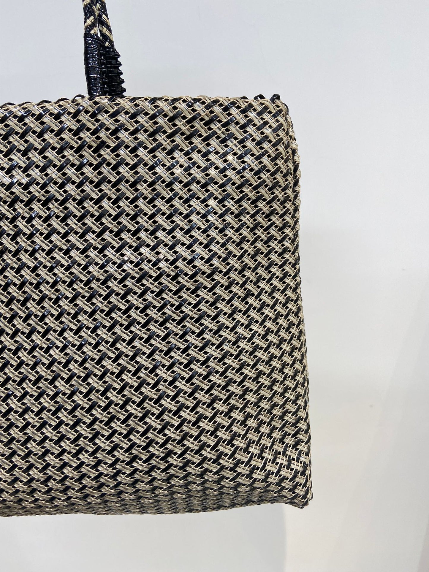 Anteprima tote