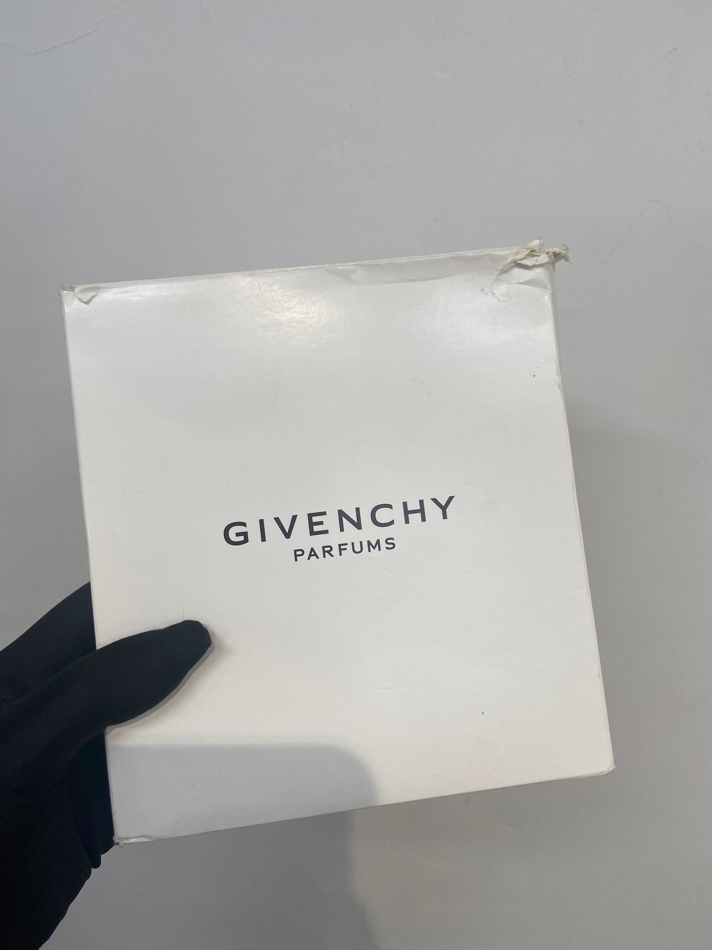Givenchy beauty 粉色斜孭袋仔