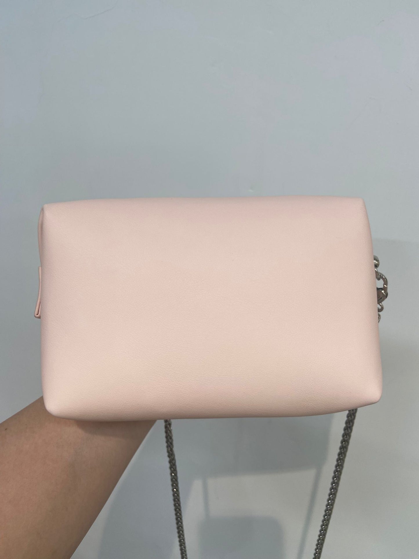 Givenchy beauty 粉色斜孭袋仔