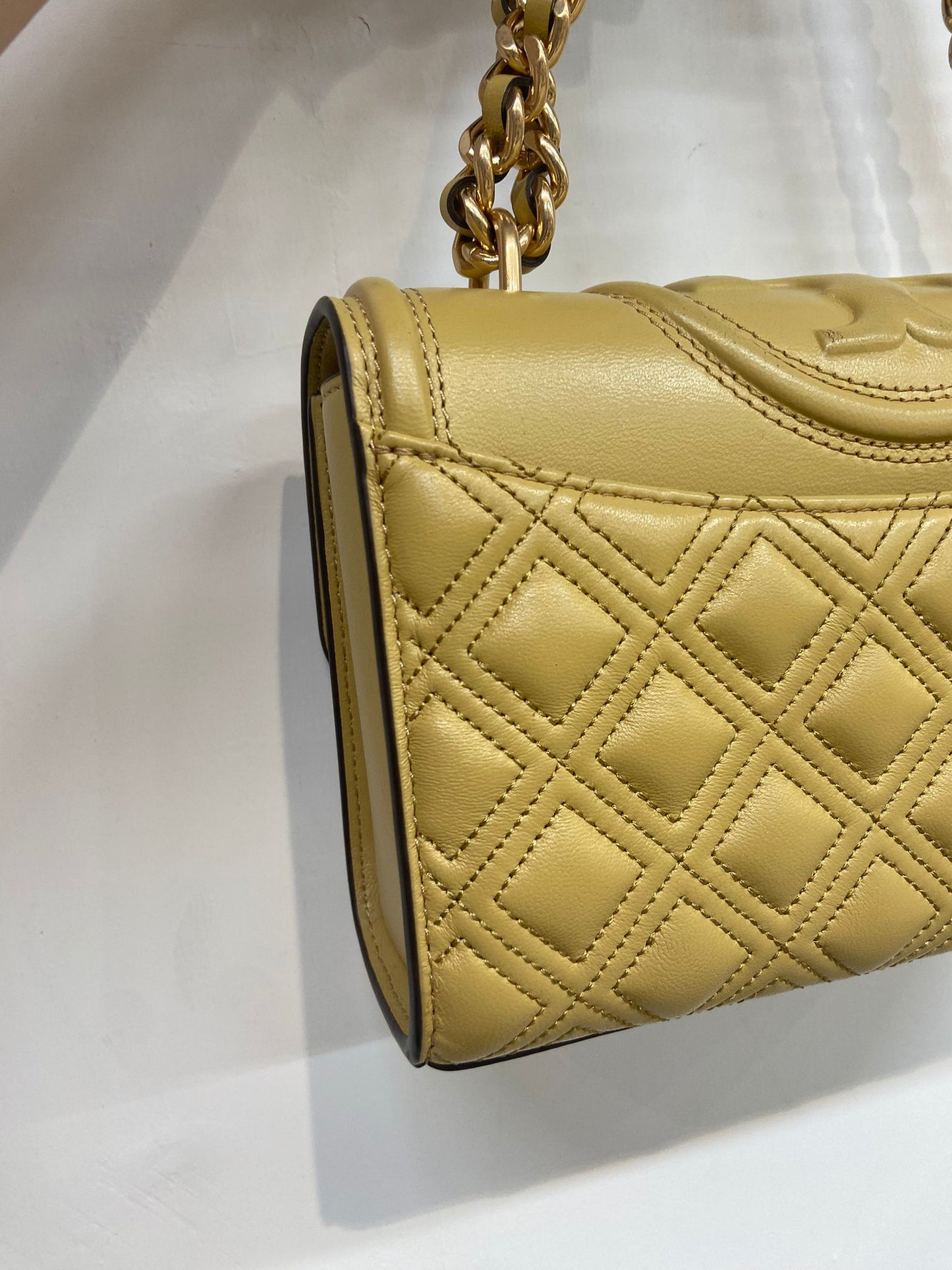 Tory Burch 奶黃色 鏈條袋