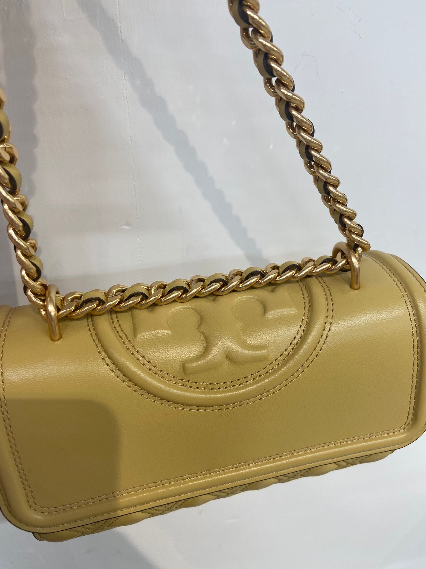 Tory Burch 奶黃色 鏈條袋