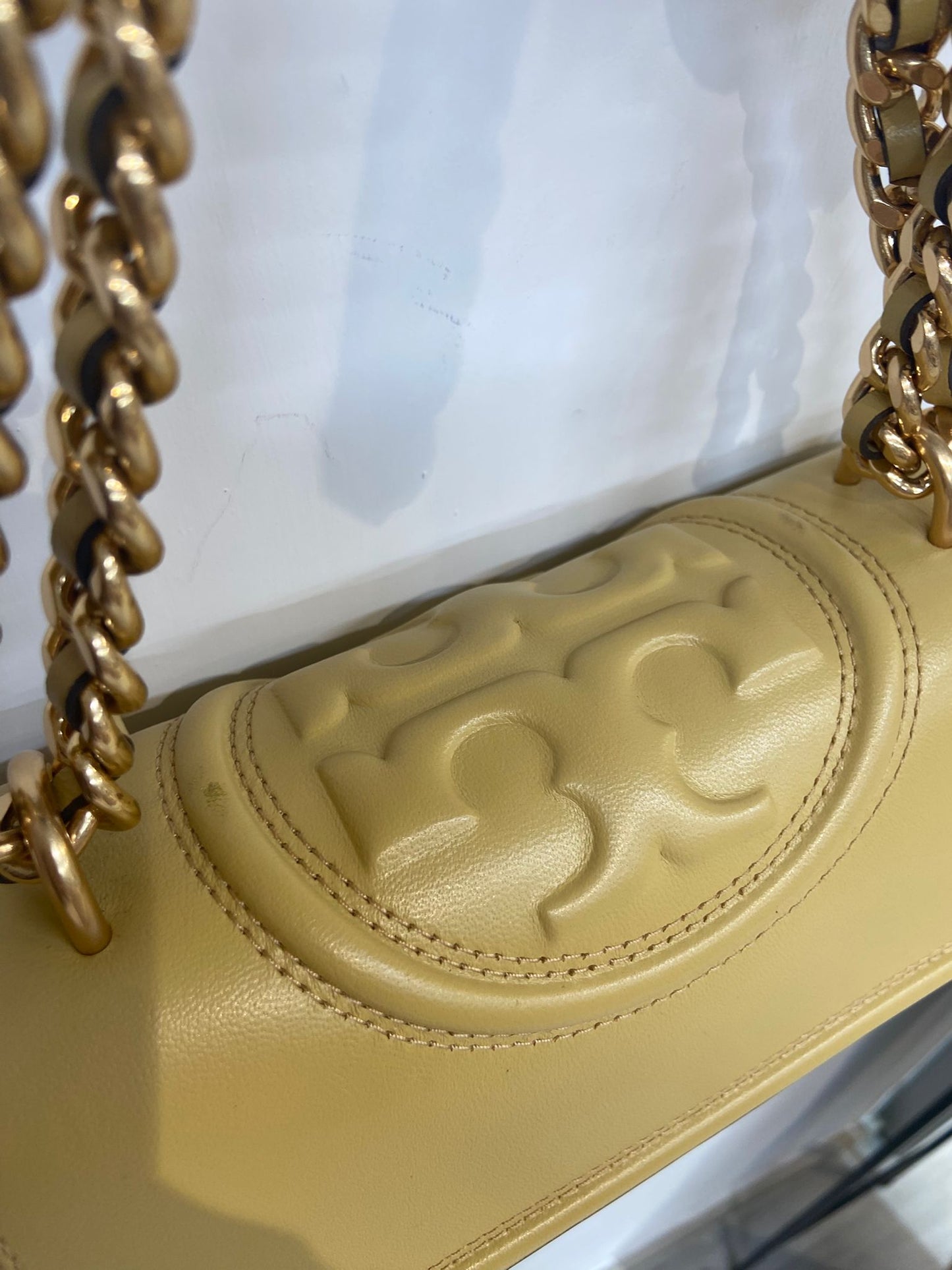 Tory Burch 奶黃色 鏈條袋