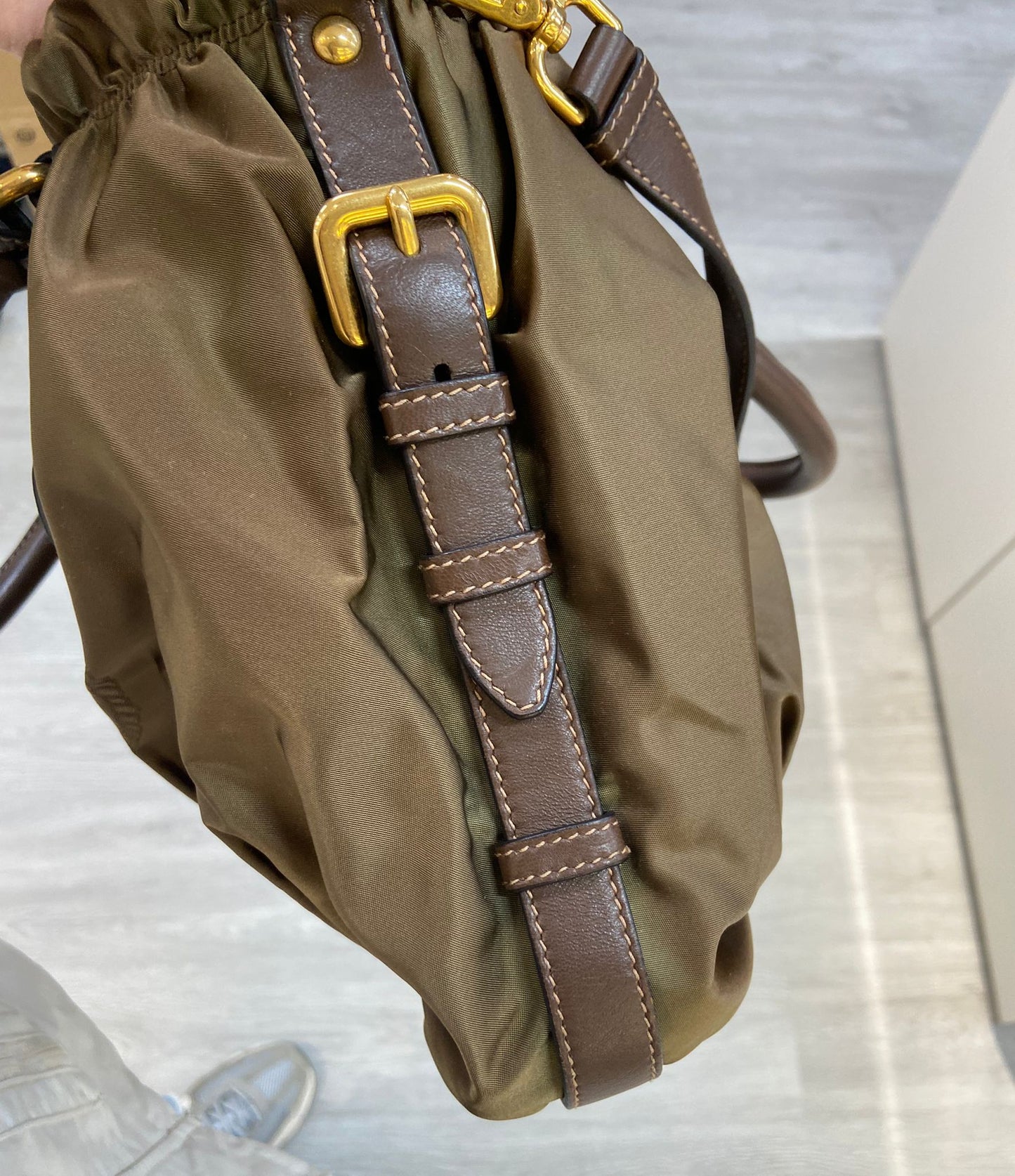 PRADA 降落傘餃子袋