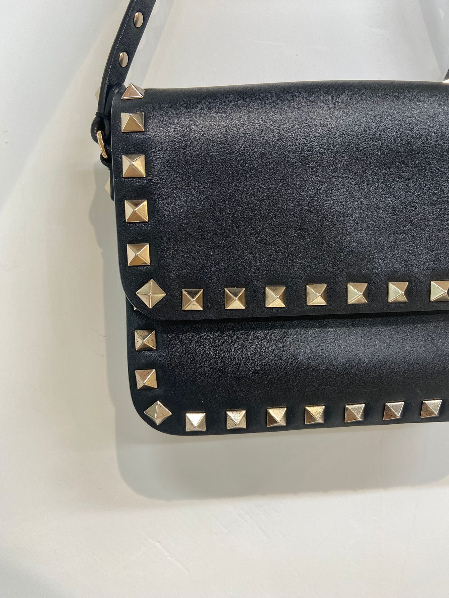 Valentino 黑色斜孭袋