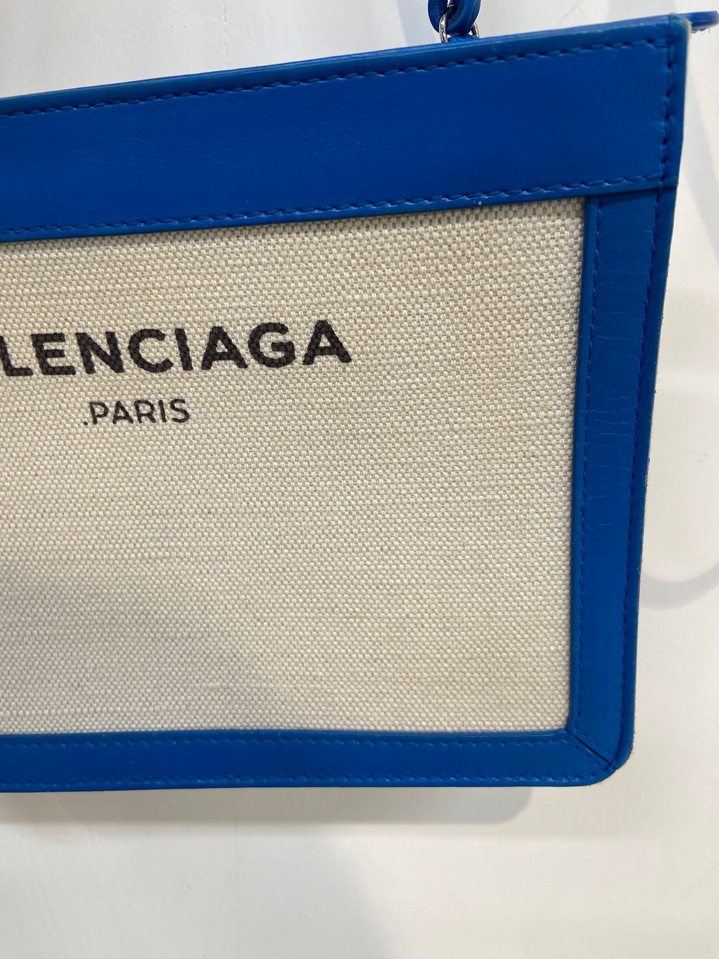 Balenciaga帆布配皮斜孭袋