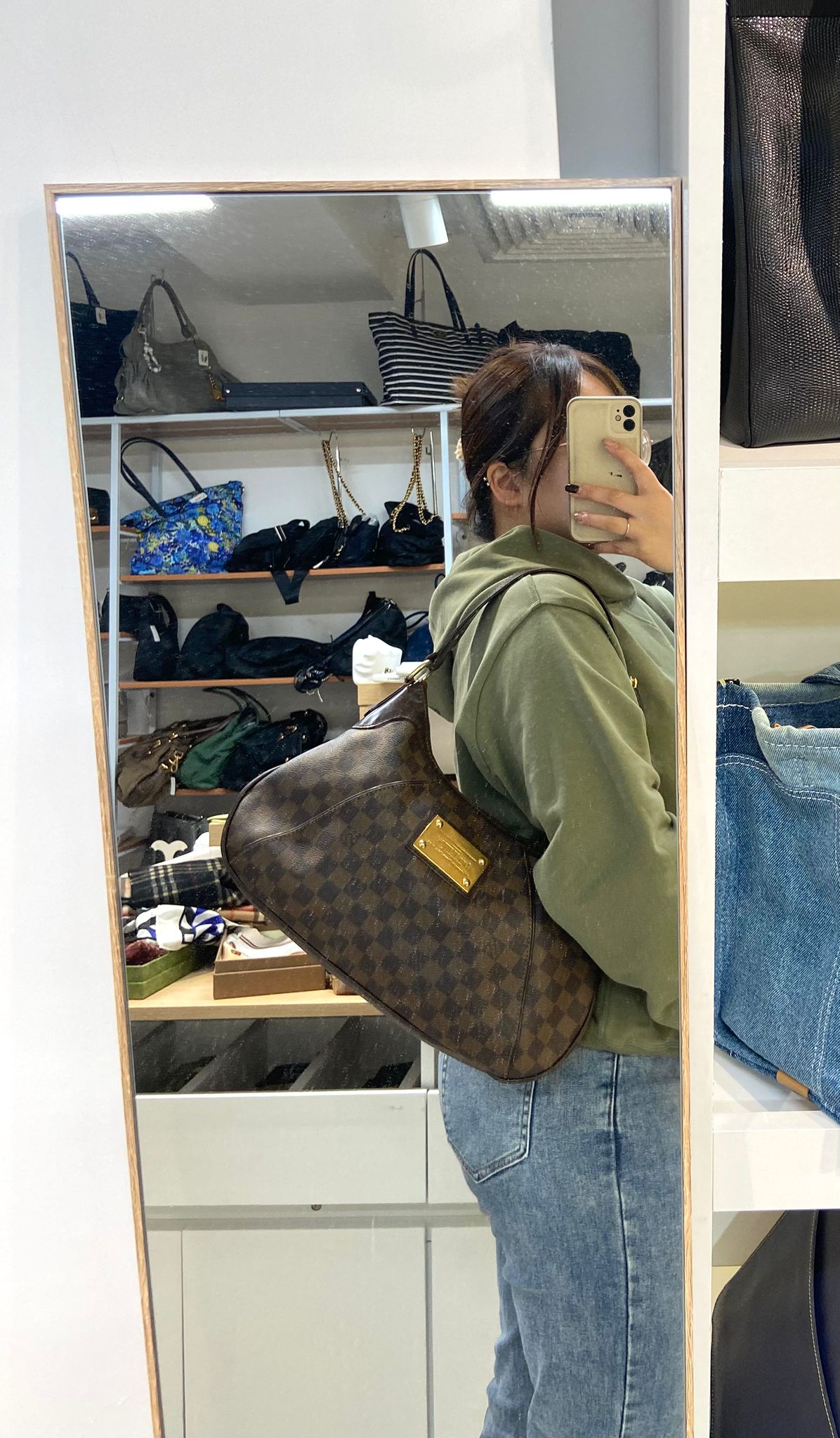 LV Damier Thames PM 棋盤Hobo