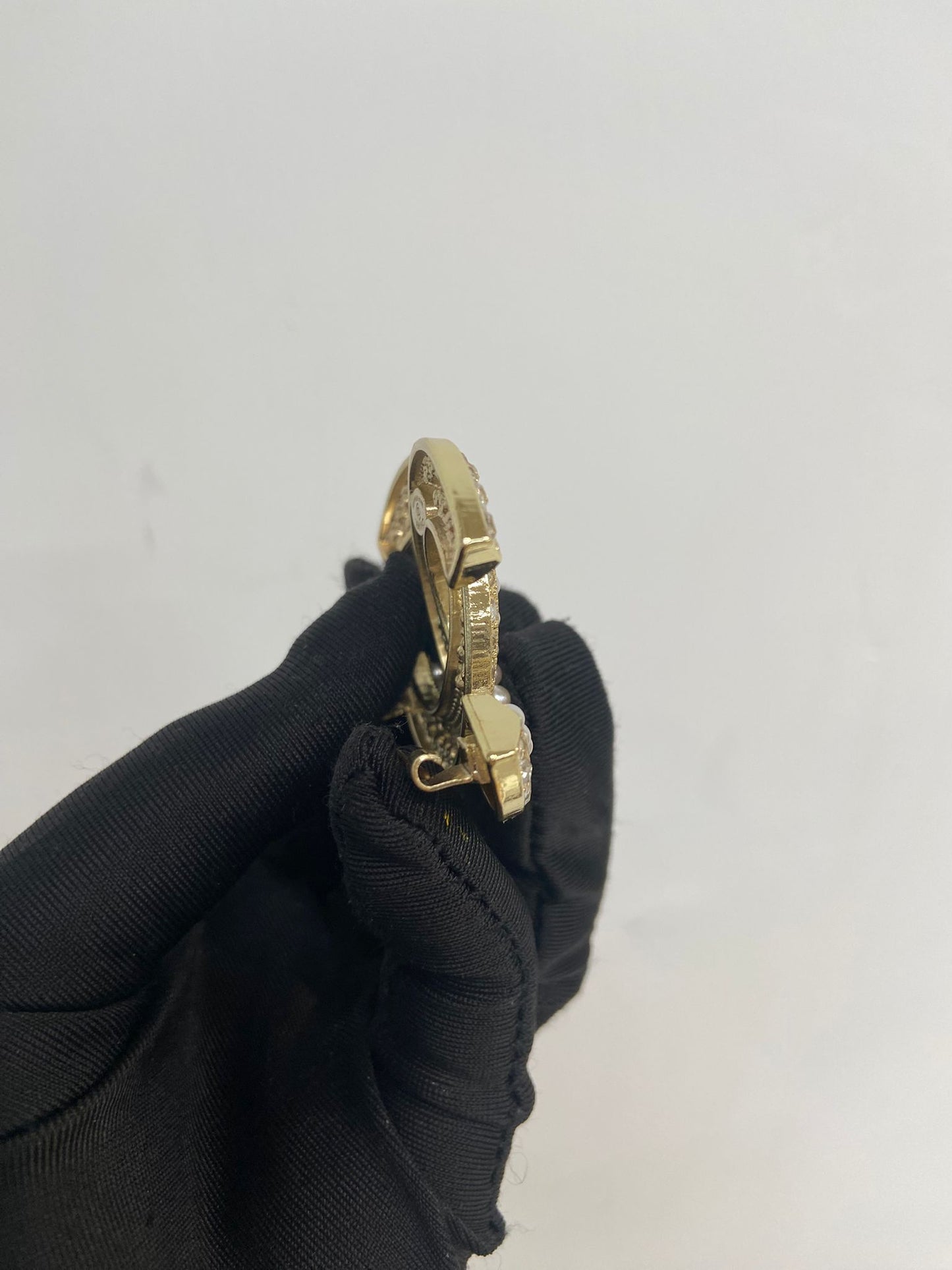Chanel brooch 心口針