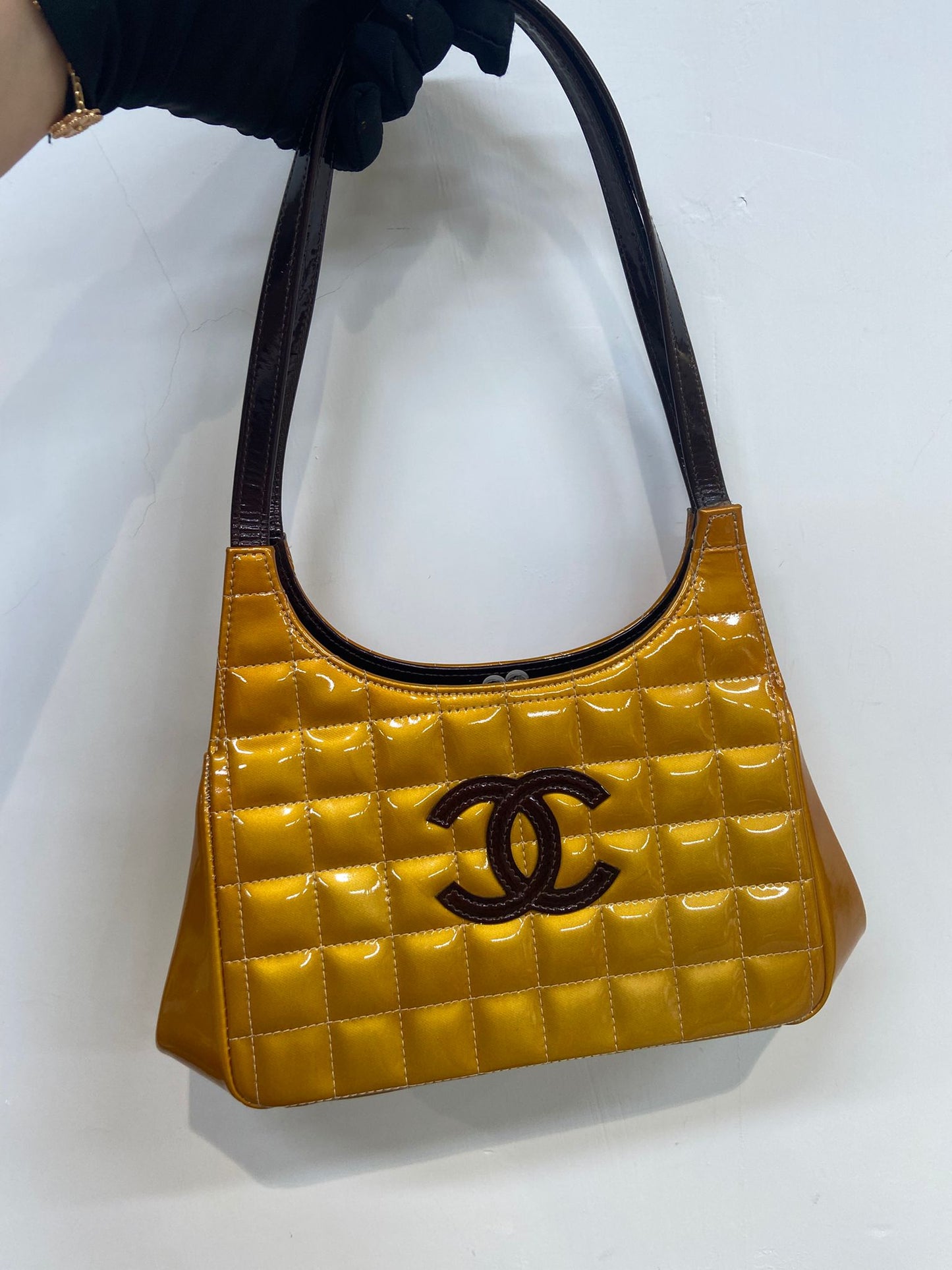 Chanel 漆皮手挽 腋下包