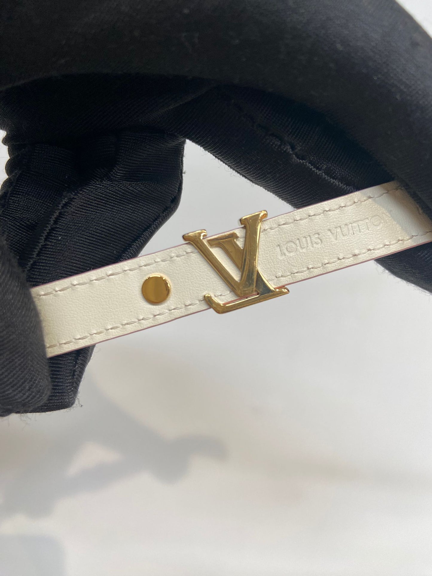 LV 金扣 粉色 手帶