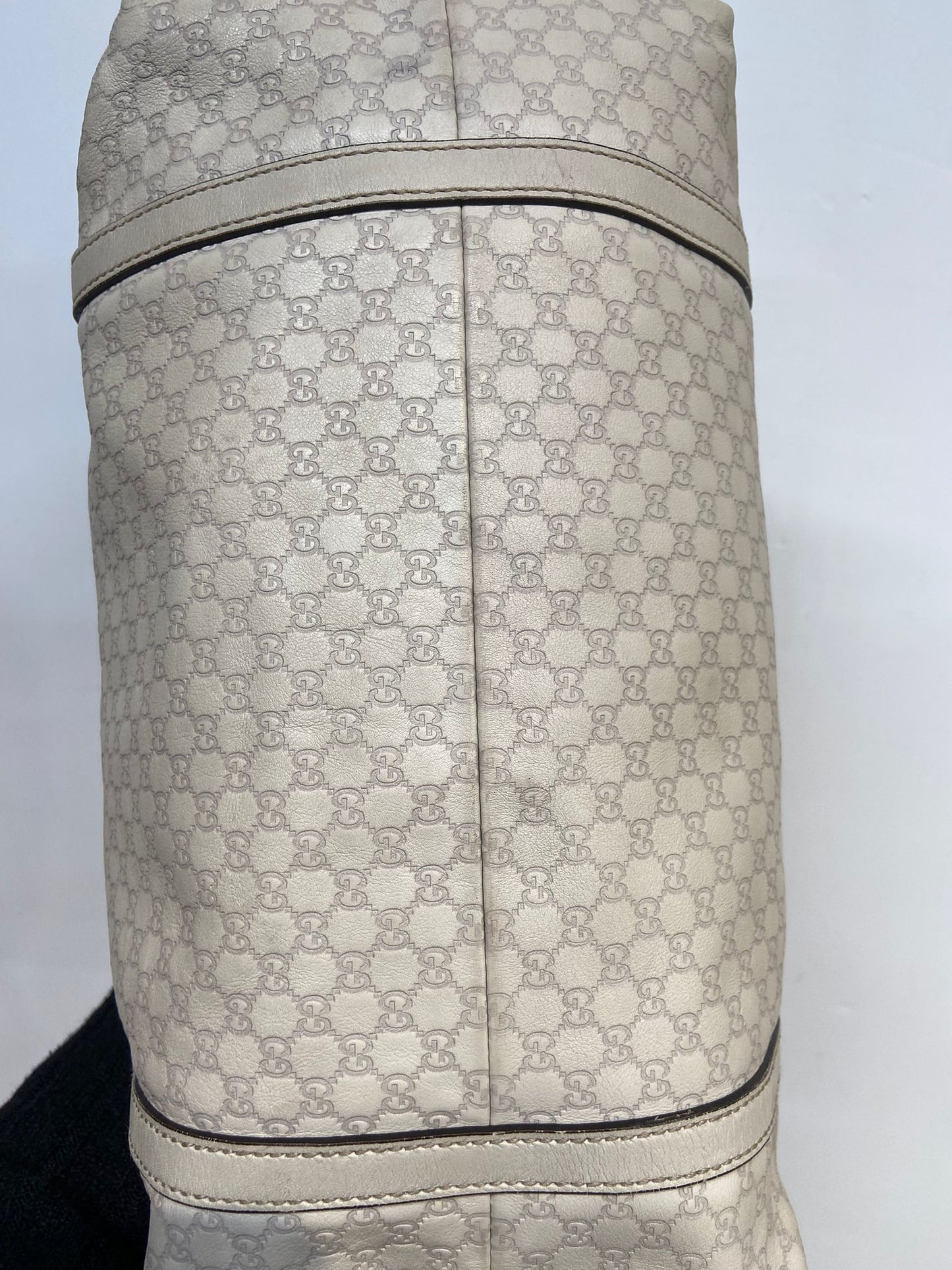 Gucci 牛皮壓紋老花tote