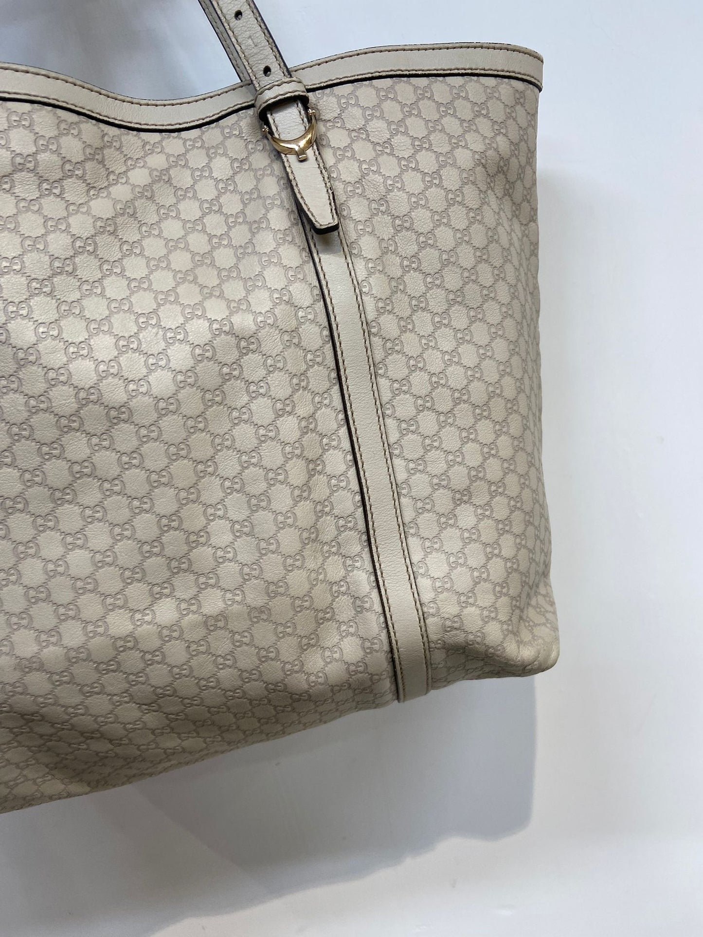 Gucci 牛皮壓紋老花tote