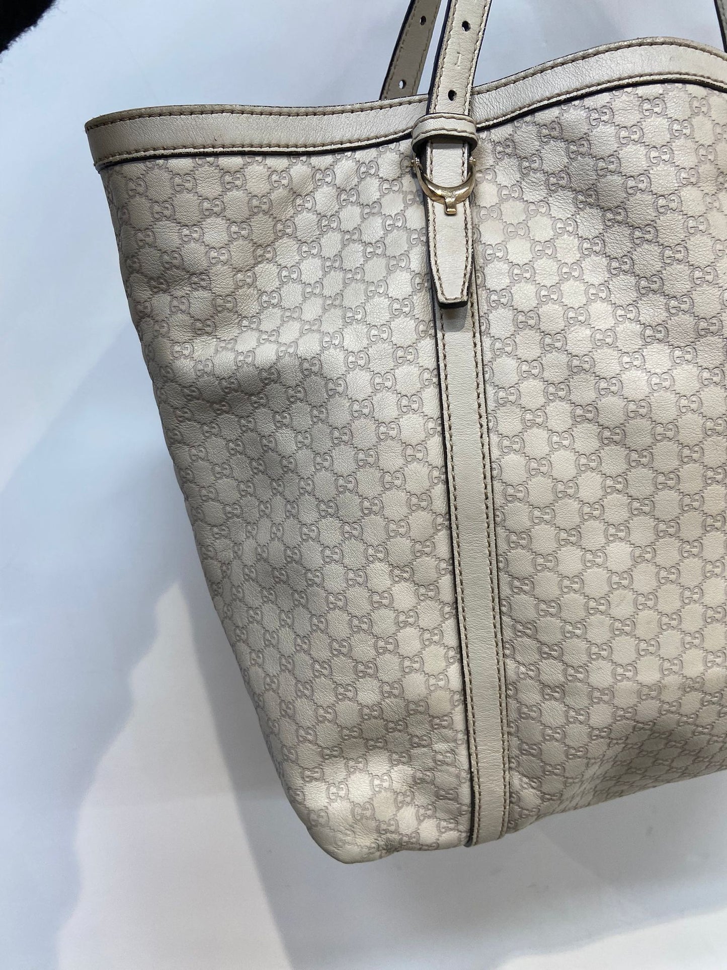 Gucci 牛皮壓紋老花tote