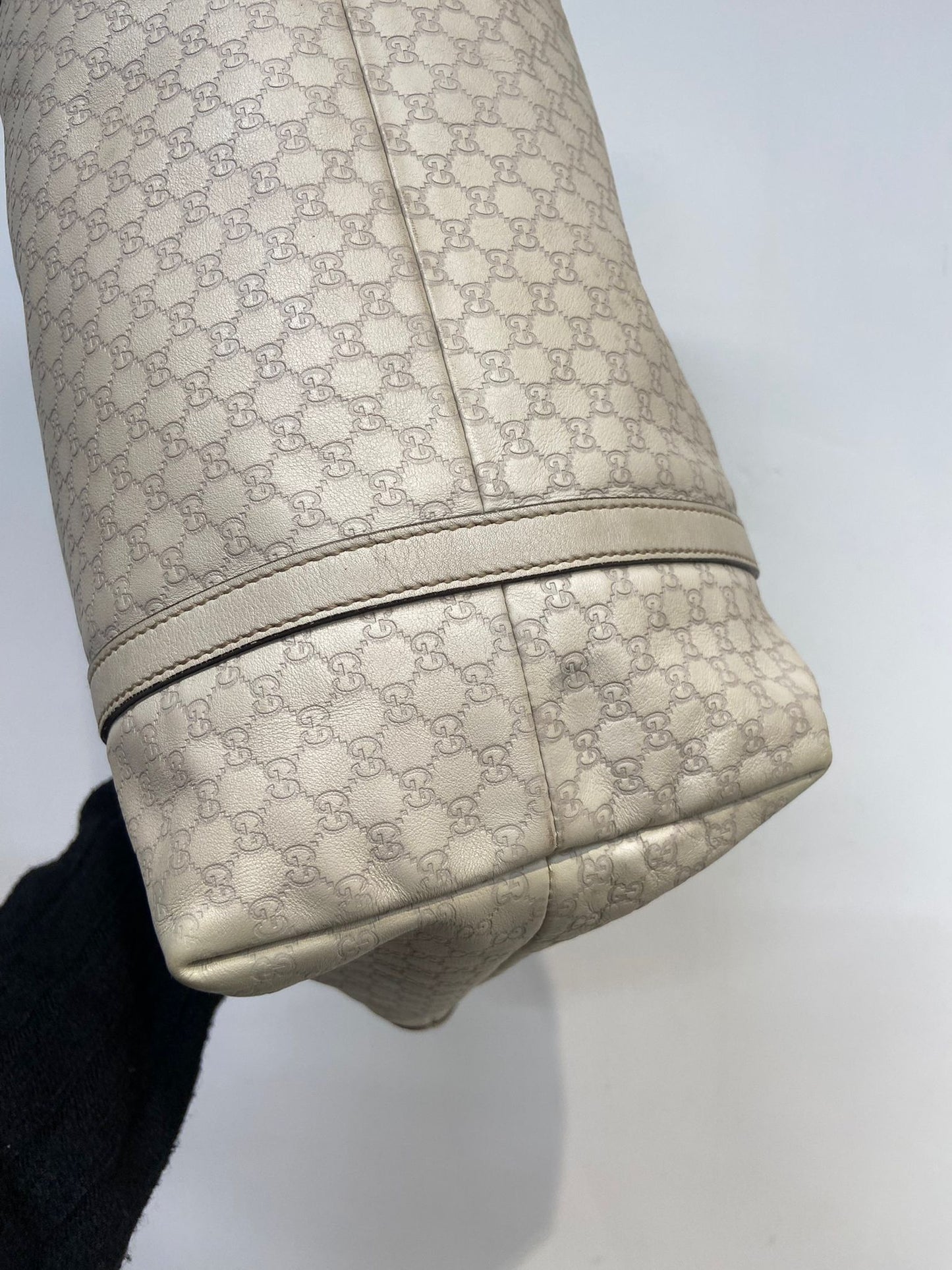 Gucci 牛皮壓紋老花tote