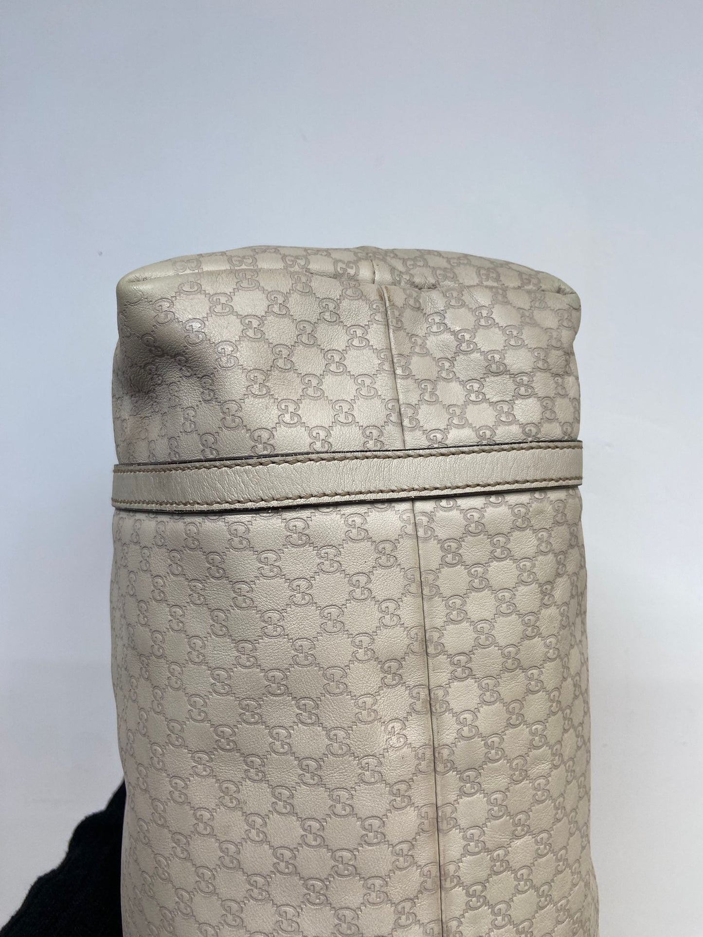 Gucci 牛皮壓紋老花tote