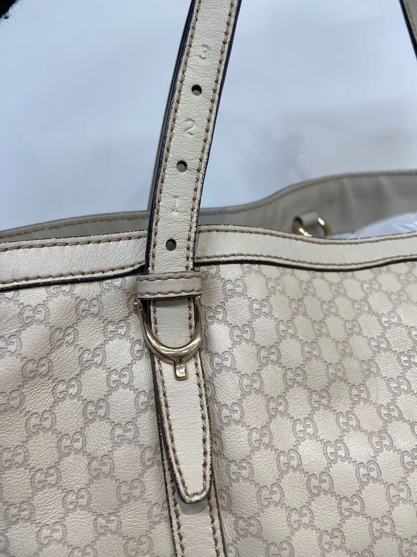Gucci 牛皮壓紋老花tote