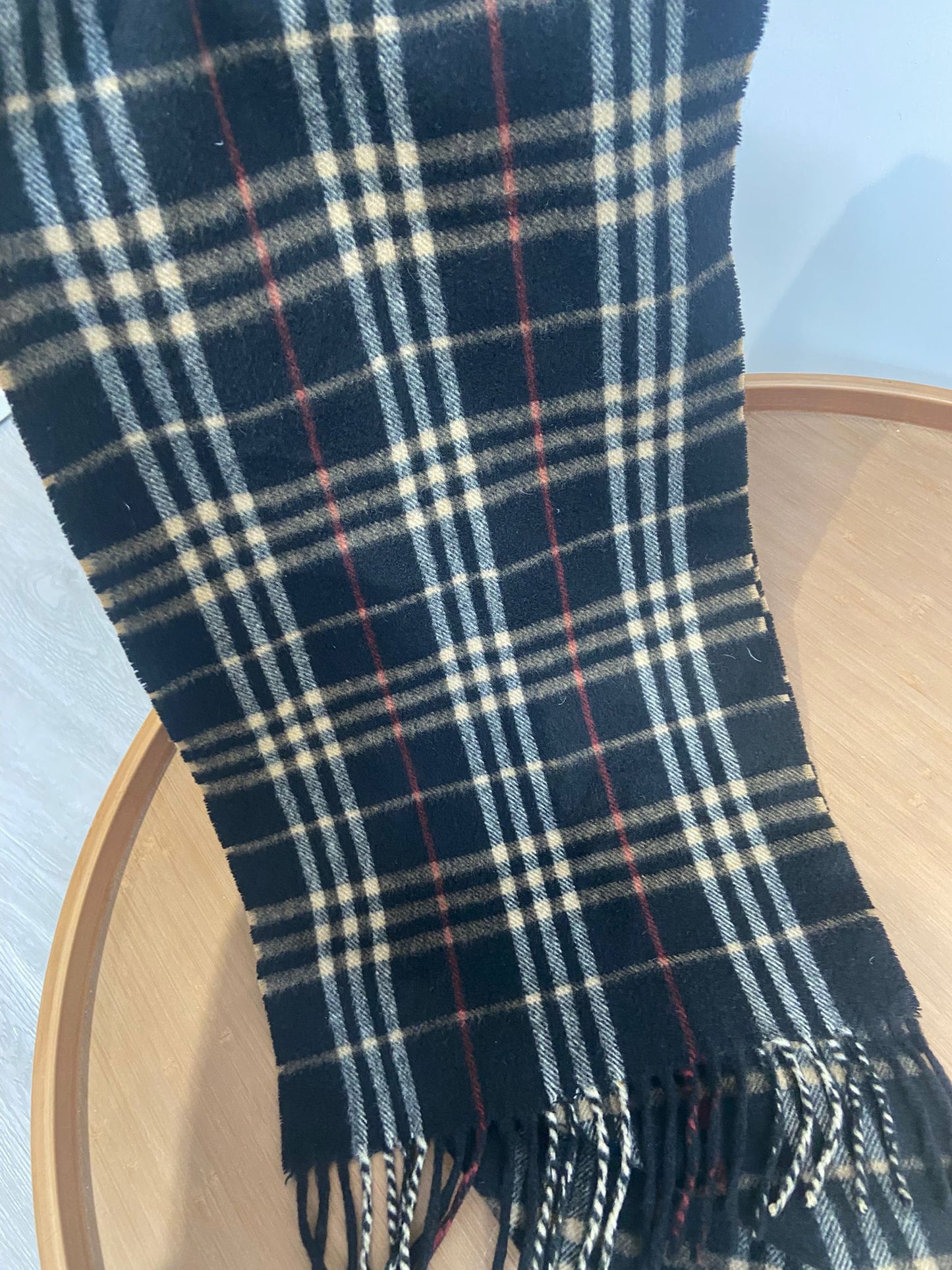 Burberry 黑色羊絨頸巾