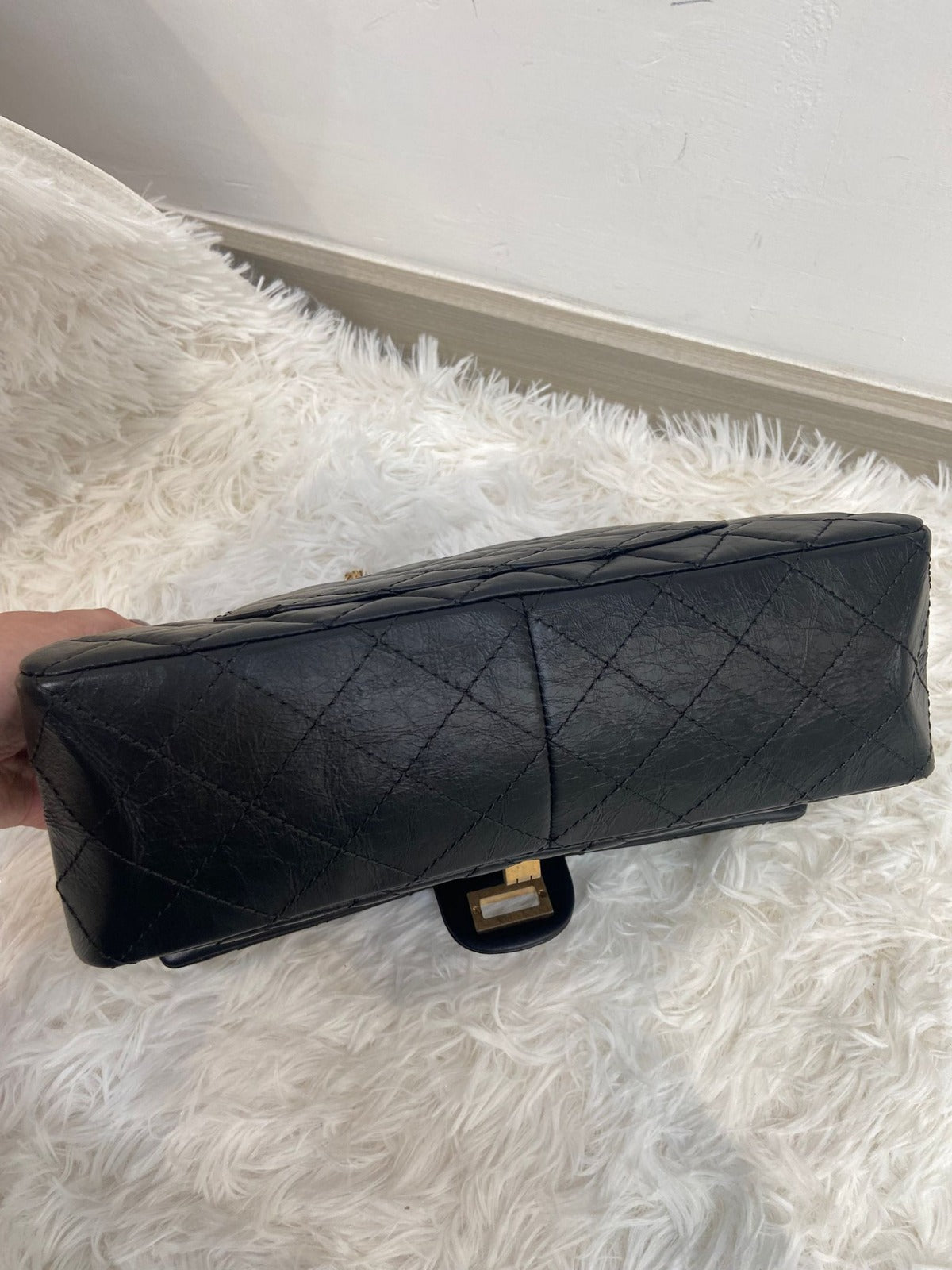 CHANEL 2.55 黑金牛皮
