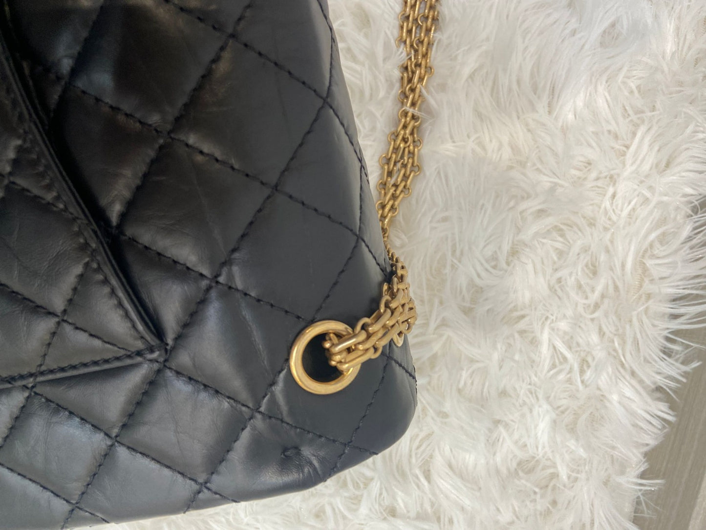 CHANEL 2.55 黑金牛皮