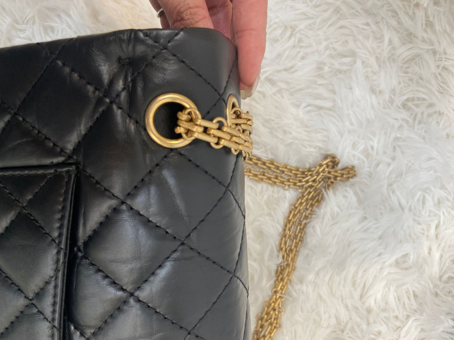 CHANEL 2.55 黑金牛皮