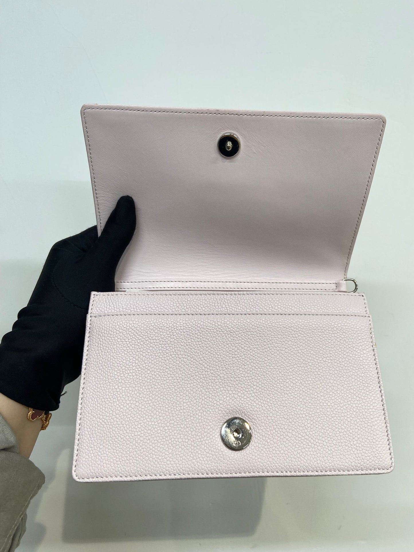 Dior 盾牌WOC