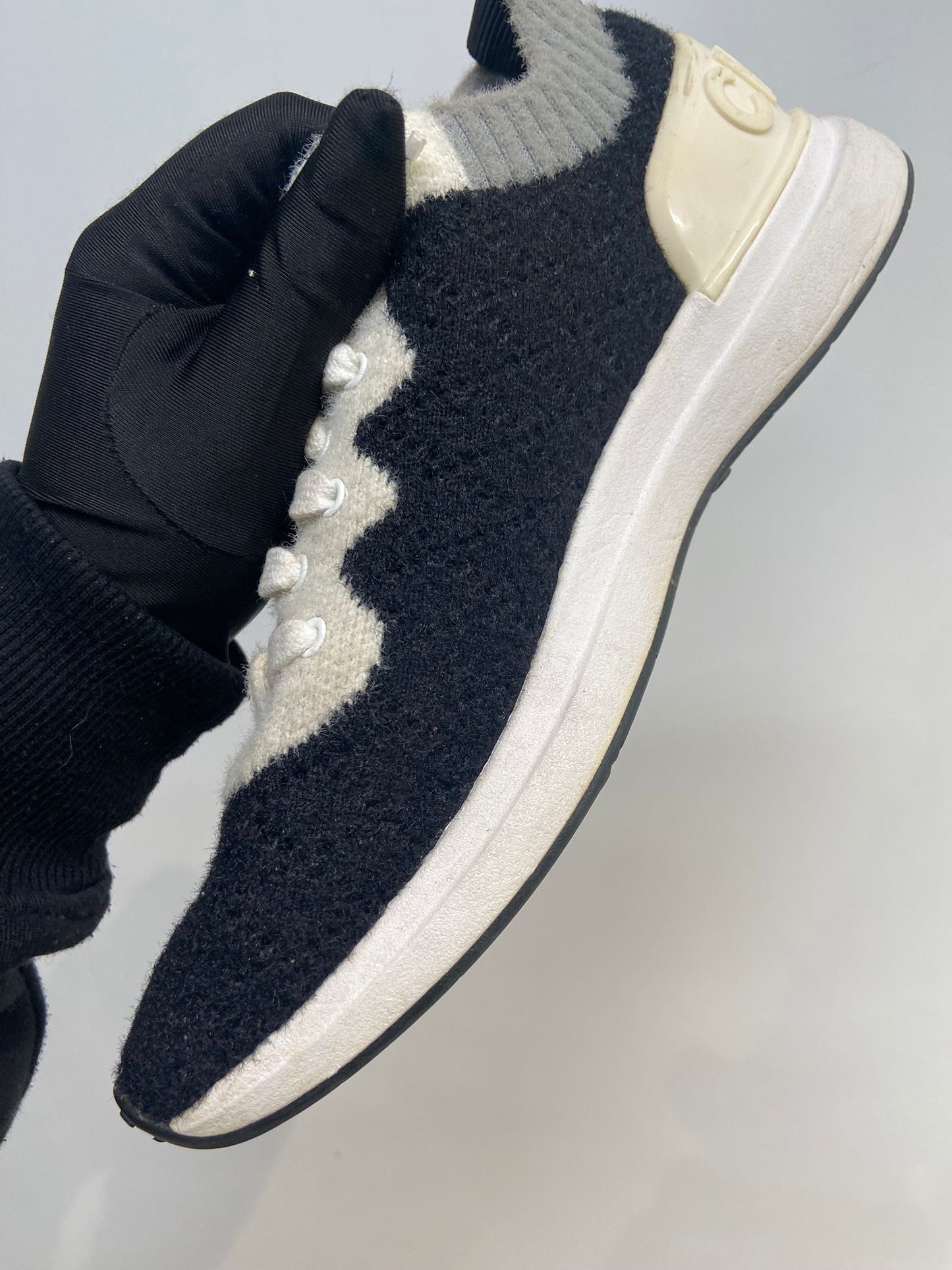 CHANEL 黑色運動鞋