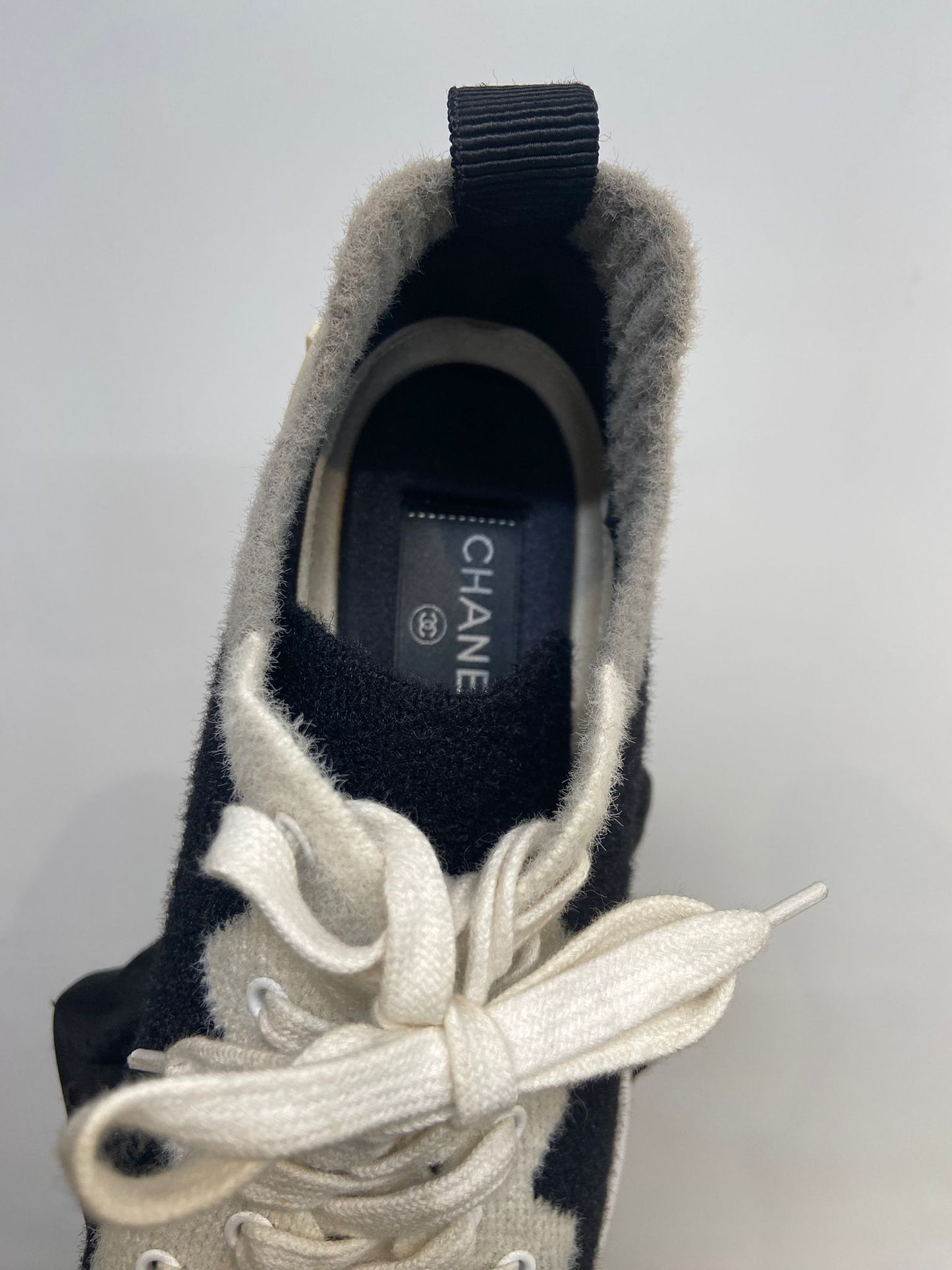 CHANEL 黑色運動鞋