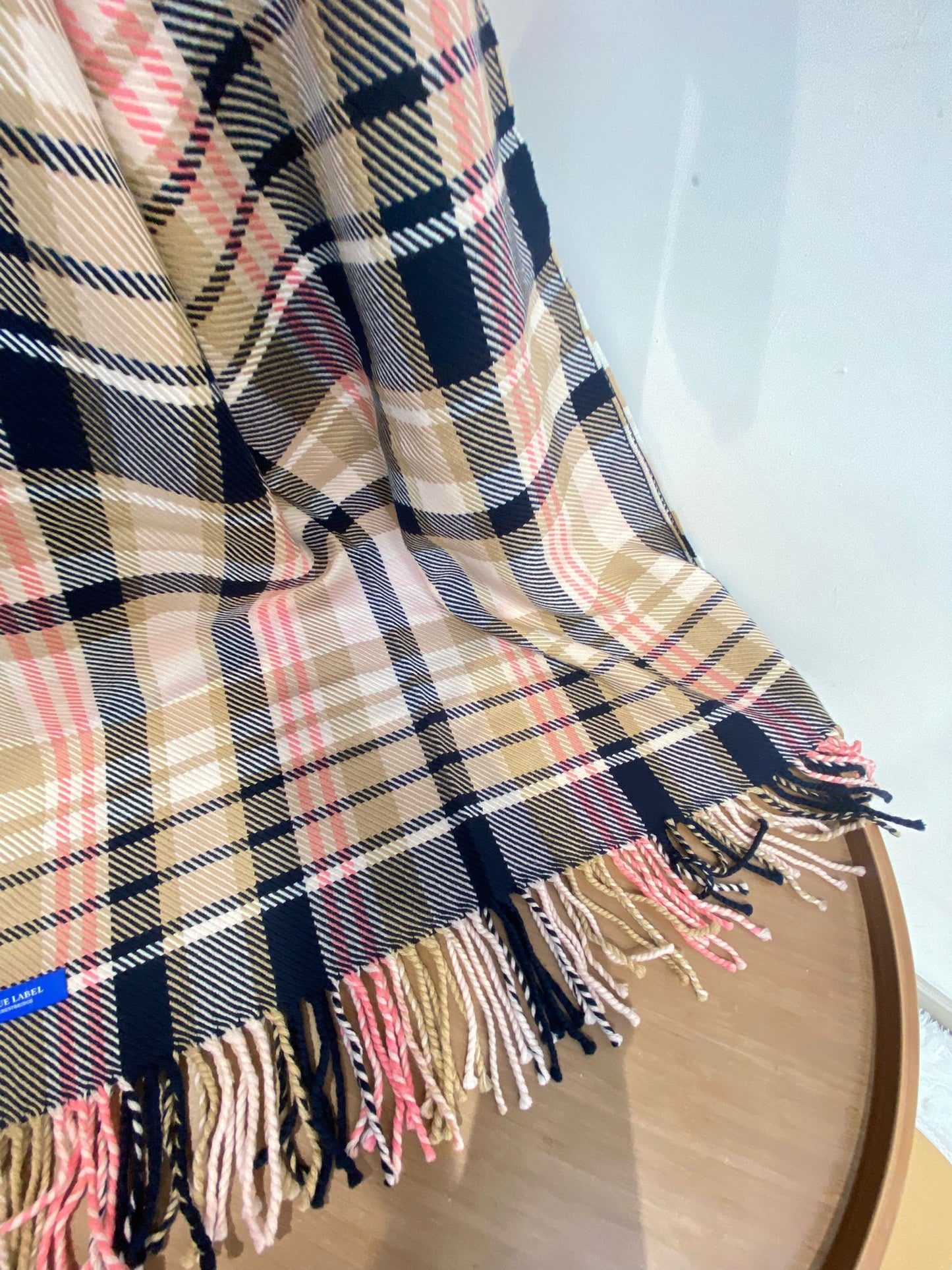 Blue Label Crestbridge大披肩