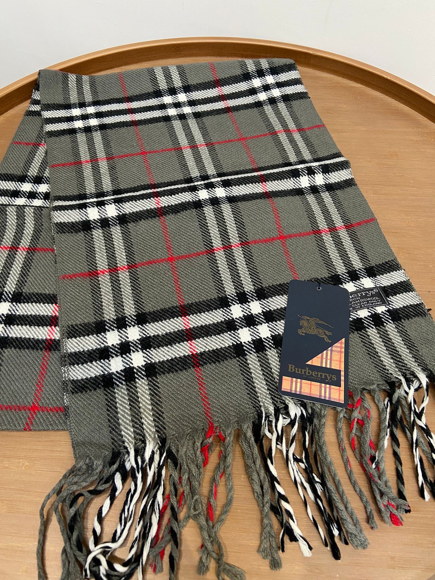 BURBERRY 灰色頸巾 有吊牌&包裝